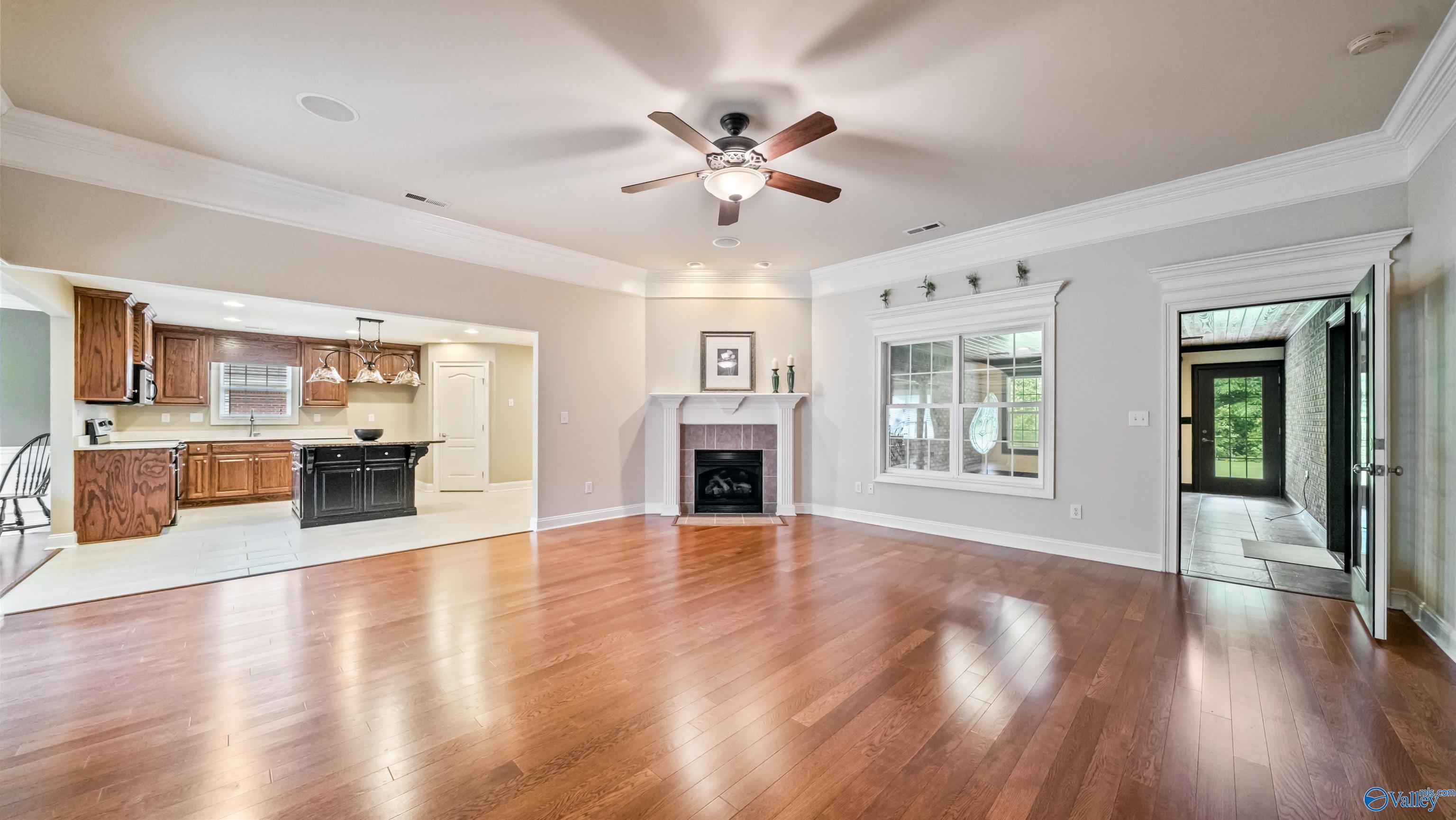 16562 Mulberry Lane, Athens, Alabama image 13