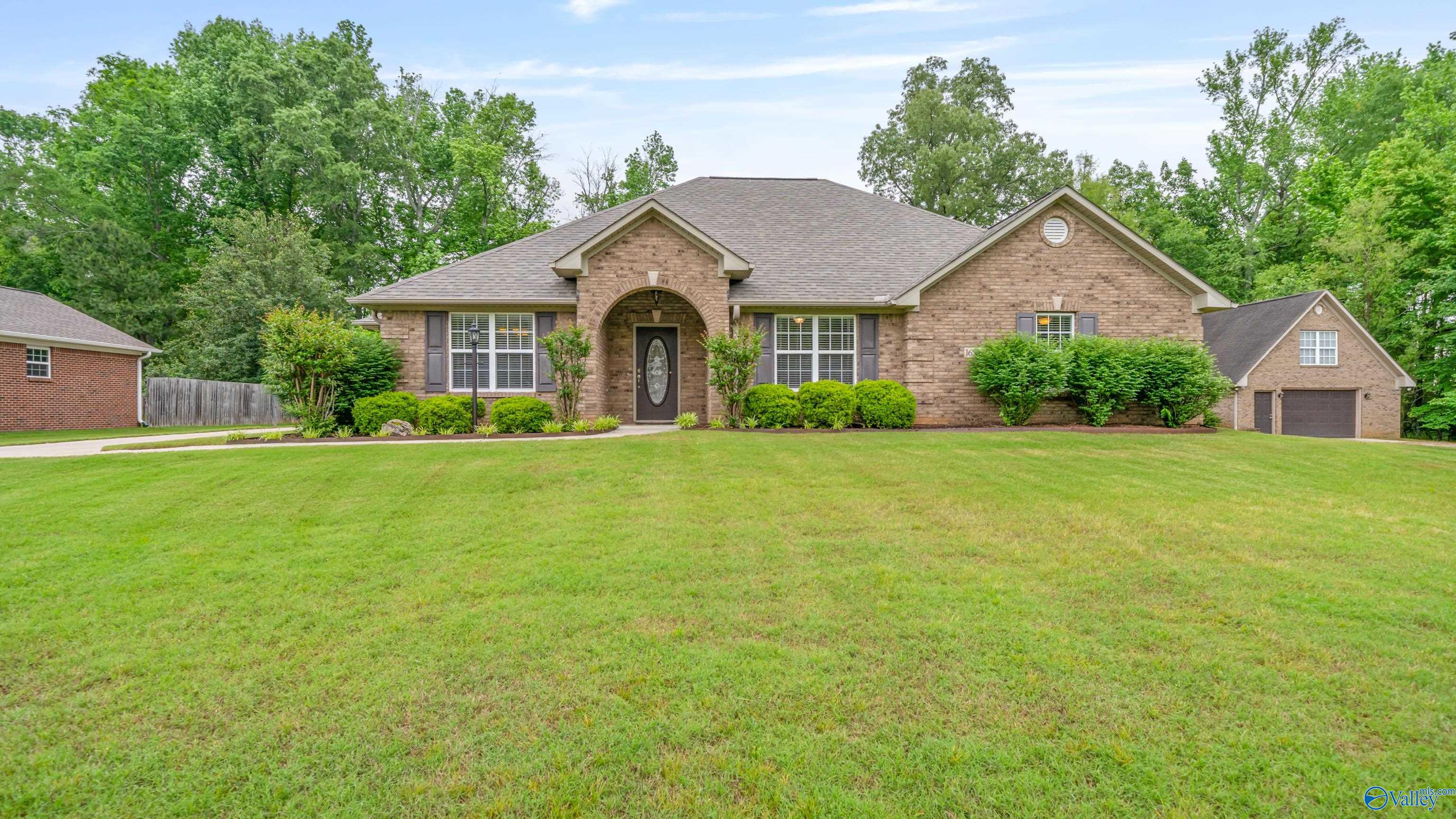 16562 Mulberry Lane, Athens, Alabama image 3