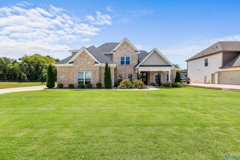 Homes For Sale - 232 Midland Drive<br/> Brownsboro, AL 35741