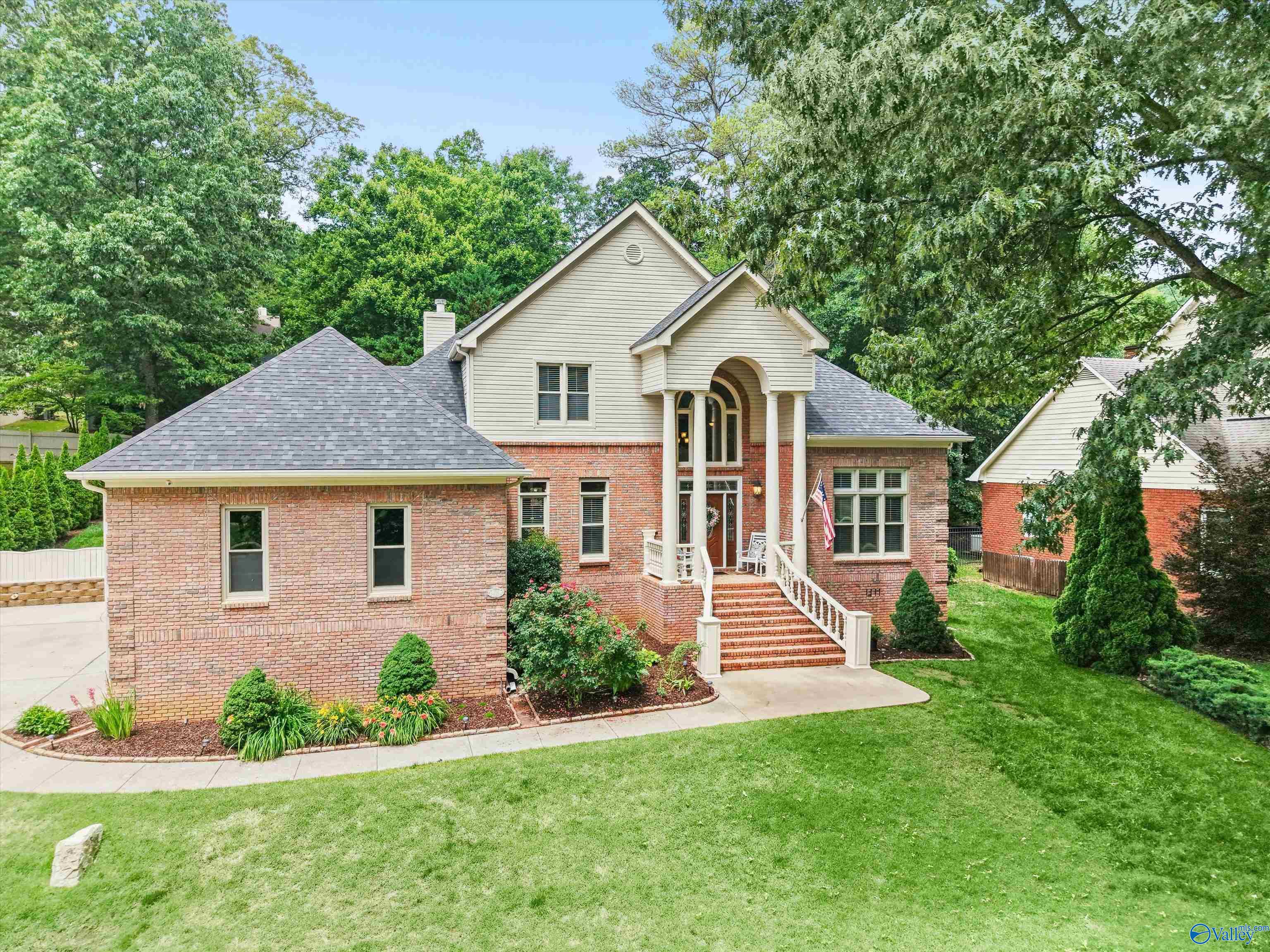 2734 Tammerack Lane SE