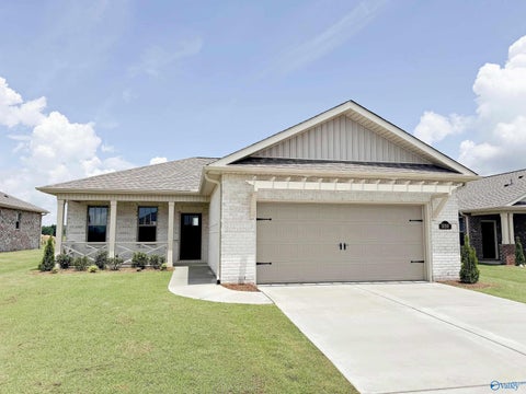 Homes For Sale - 1030 Maplehurst Street<br/> Decatur, AL 35603