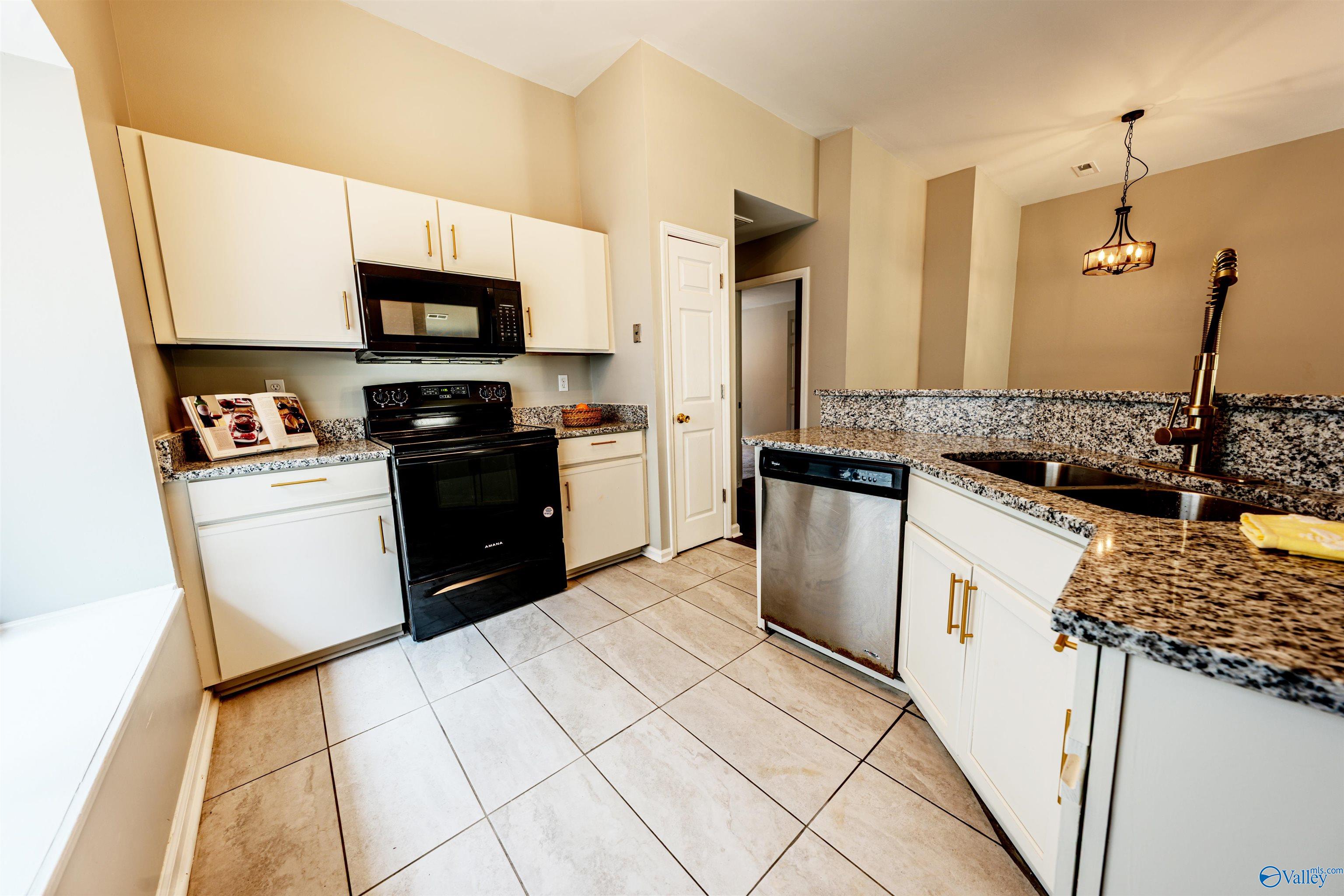 101 Bentworth Lane, Madison, Alabama image 12