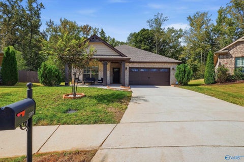 Homes For Sale - 15355 Ironcrest Drive<br/> Harvest, AL 35749