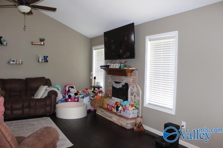379 Creek Drive, Rainsville, Alabama image 7