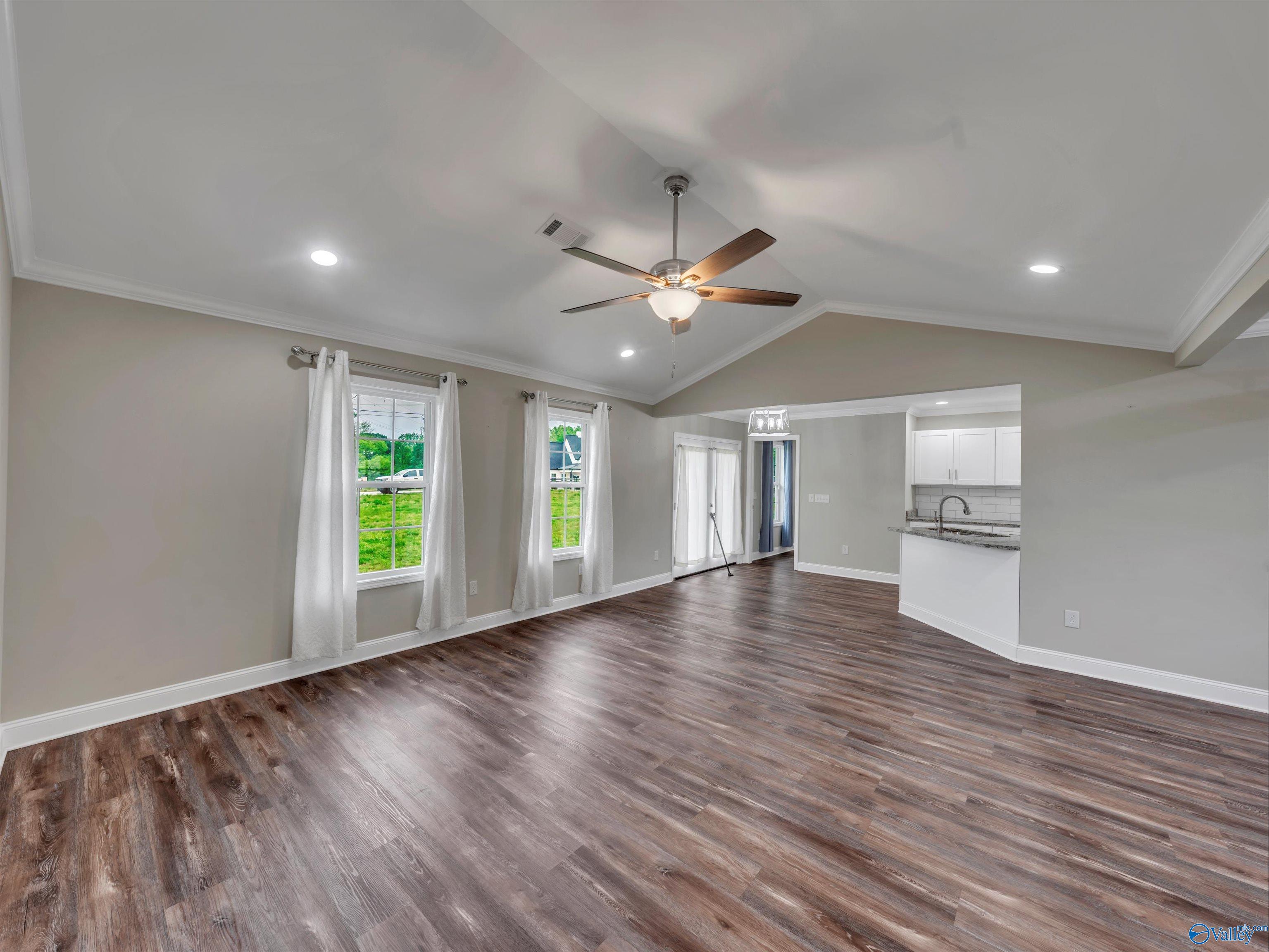 4082 Oneonta Cut-off Road, Albertville, Alabama image 9