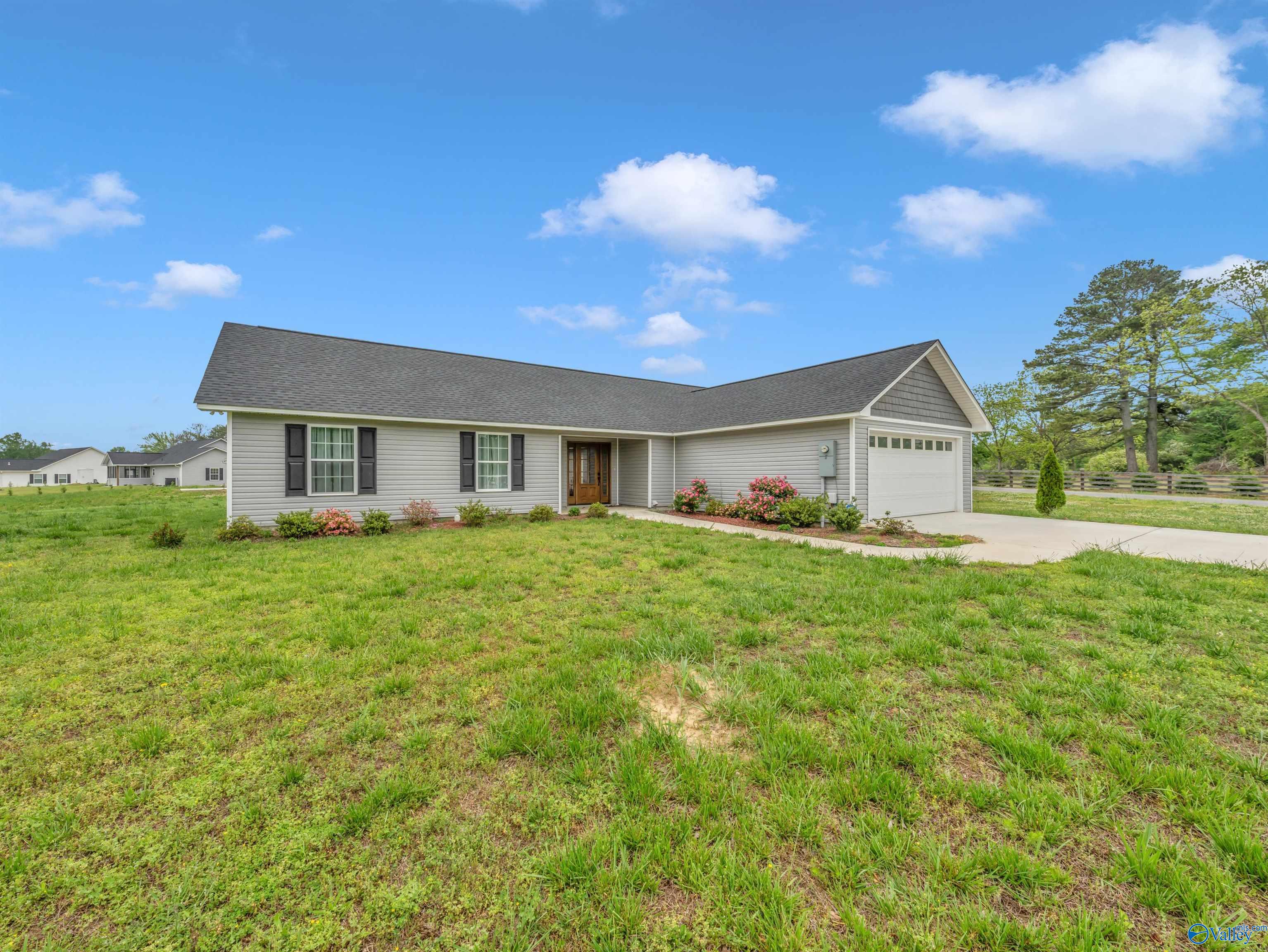 4082 Oneonta Cut-off Road, Albertville, Alabama image 1