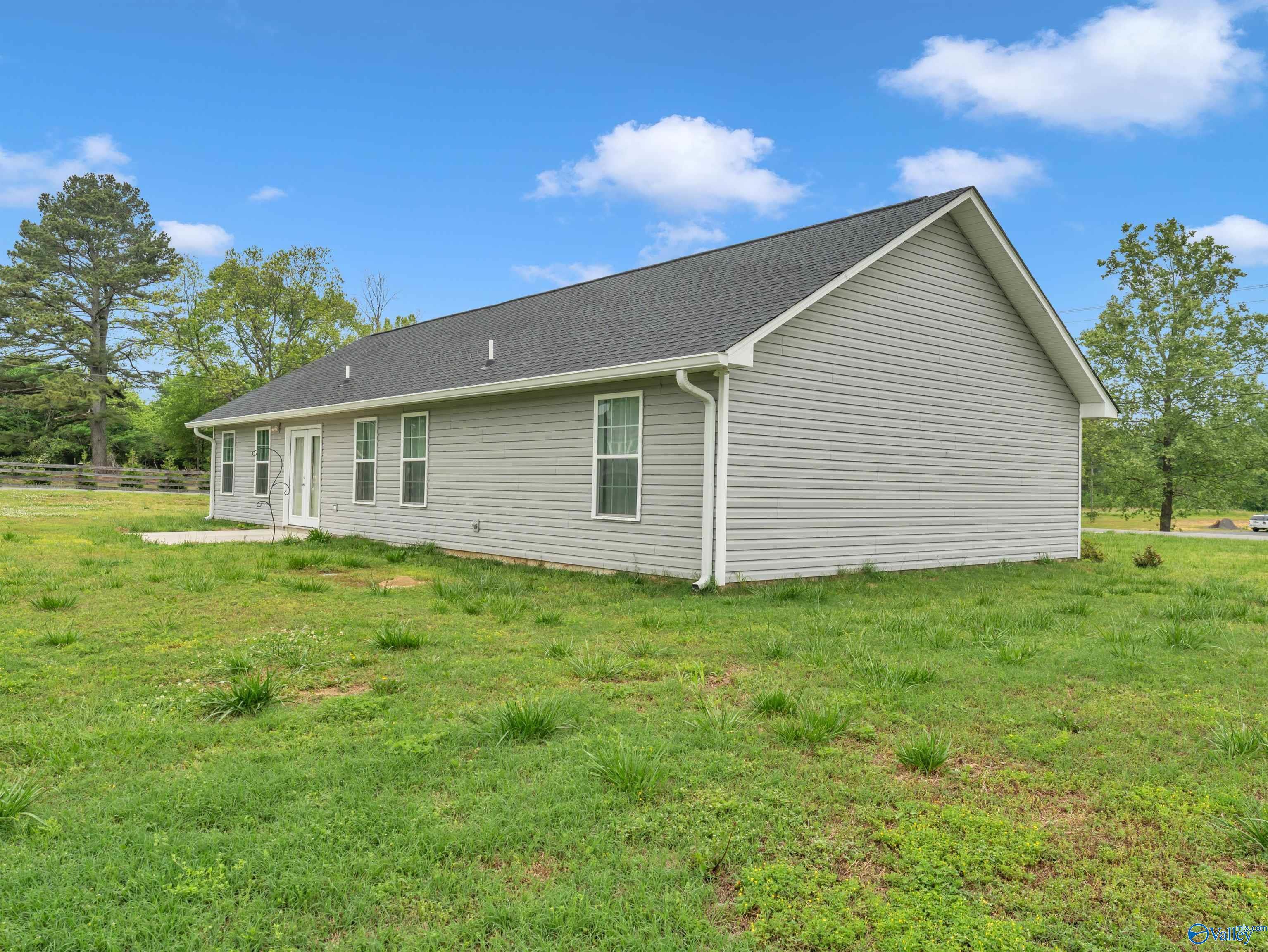 4082 Oneonta Cut-off Road, Albertville, Alabama image 4