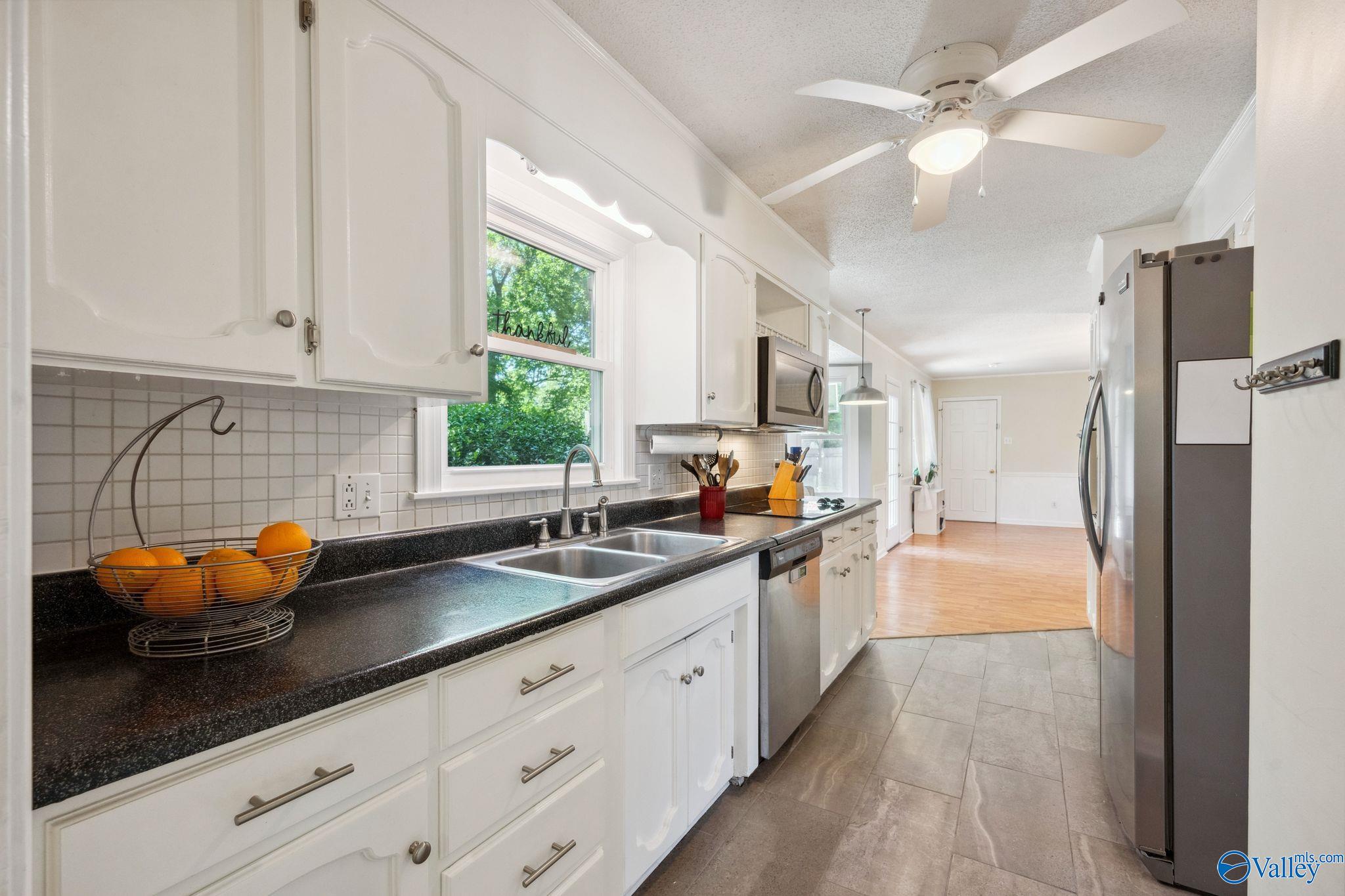9410 Valley Lane, Huntsville, Alabama image 8