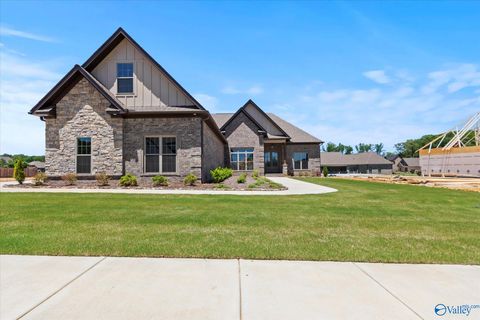 Homes For Sale - 22949 Gunner Circle<br/> Limestone County, Athens, AL 35613