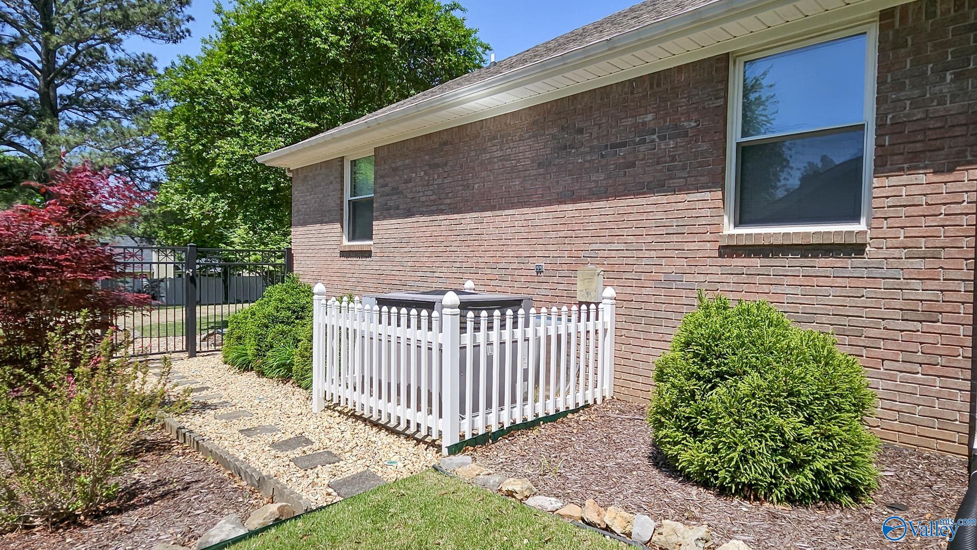 104 Brookville Drive, Harvest, Alabama image 6