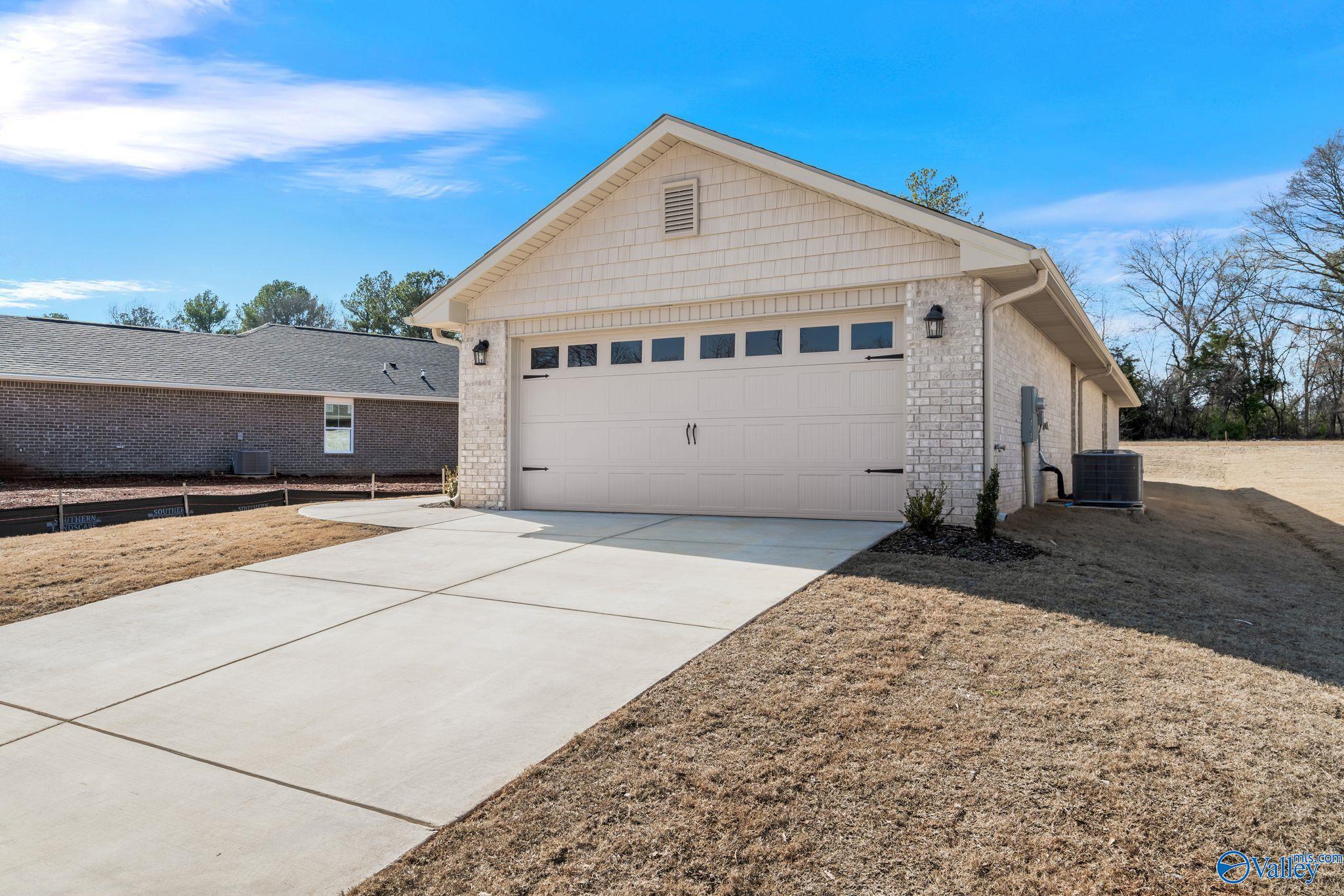 15488 Lapwing Cove, Athens, Alabama image 4