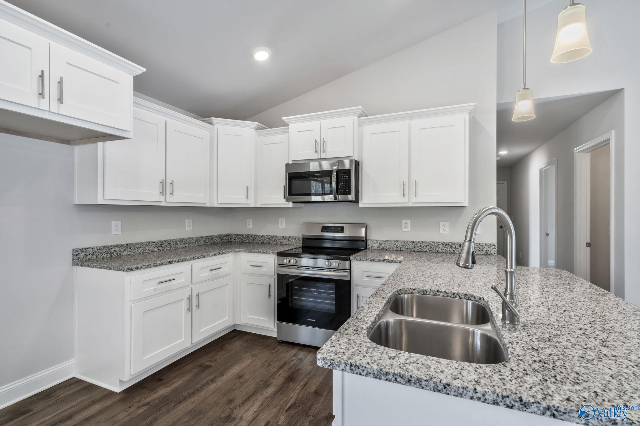 15488 Lapwing Cove, Athens, Alabama image 9