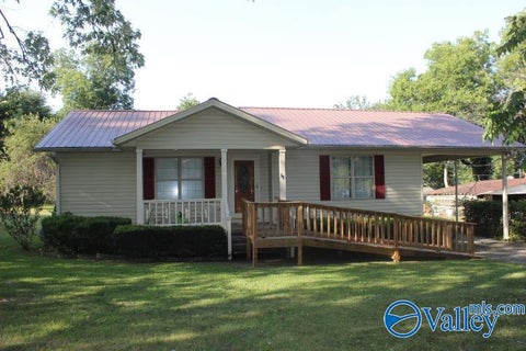 Homes For Sale - 44 Newman Street<br/> Collinsville, AL 35981