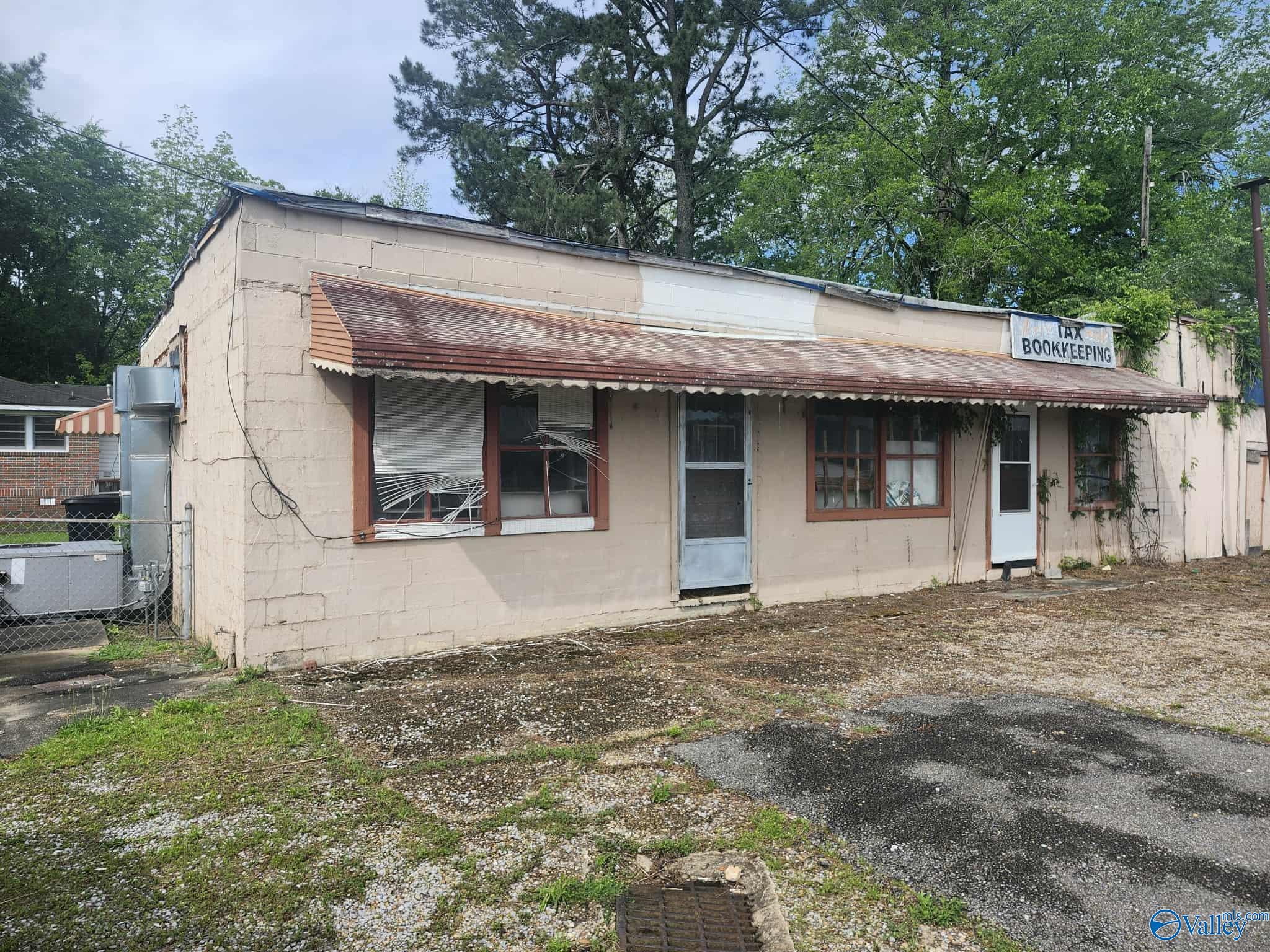 2505 E Broad Street, Gadsden, Alabama image 22