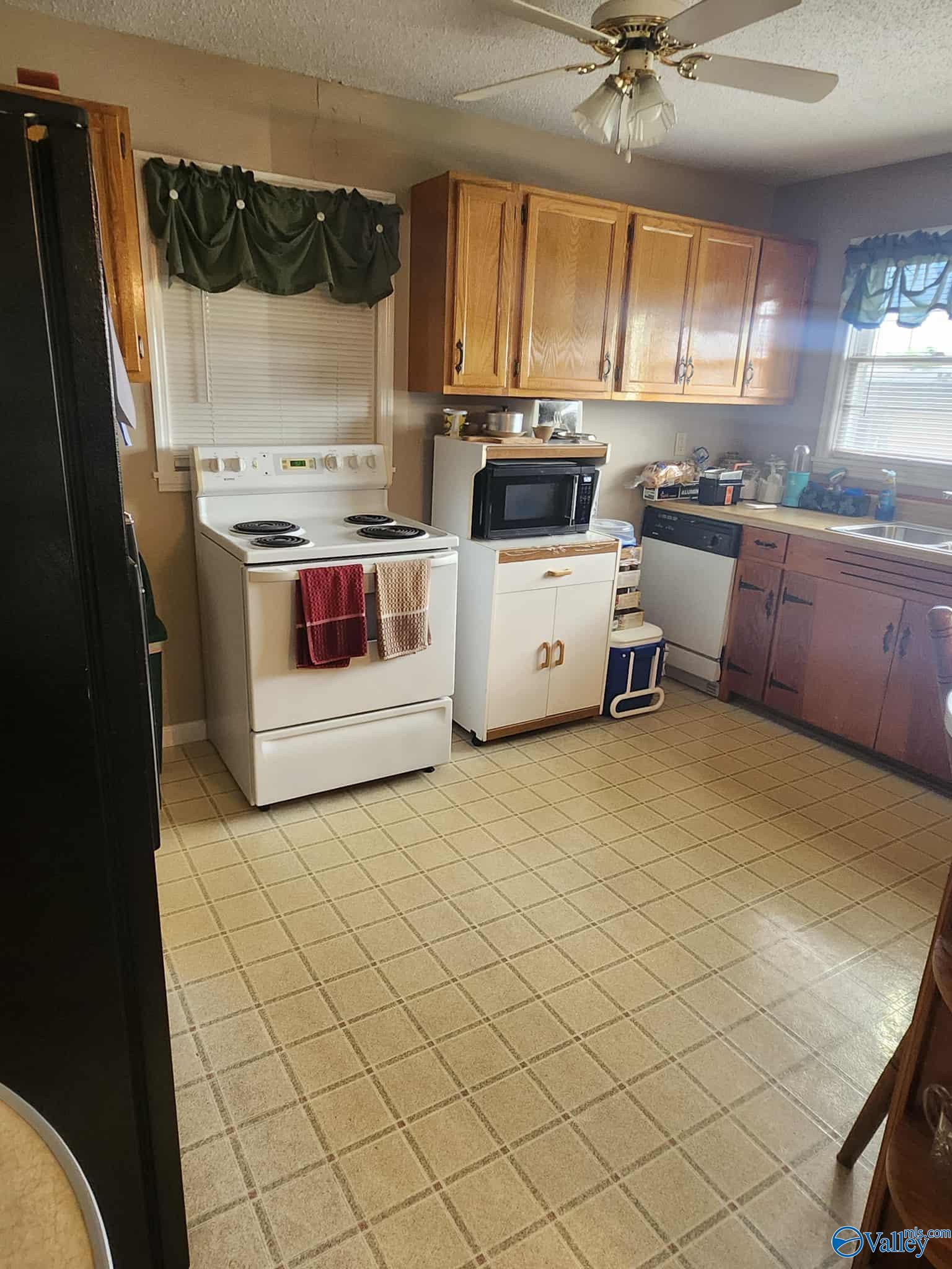 2505 E Broad Street, Gadsden, Alabama image 6