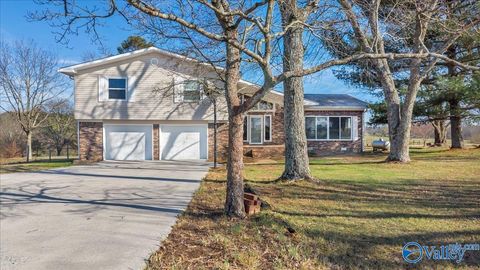 1512 County Road 22 Pisgah AL 35765