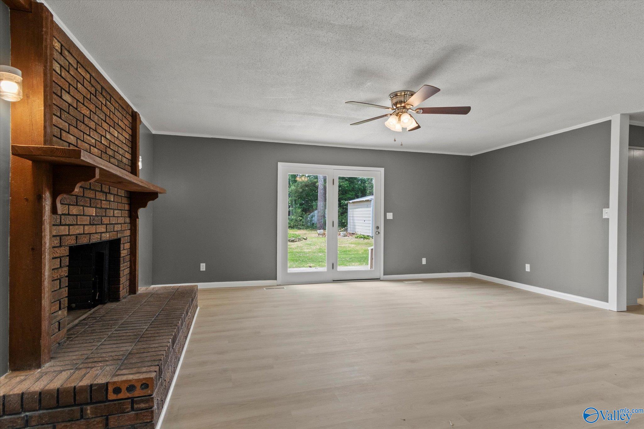 409 Peach Avenue, Albertville, Alabama image 8