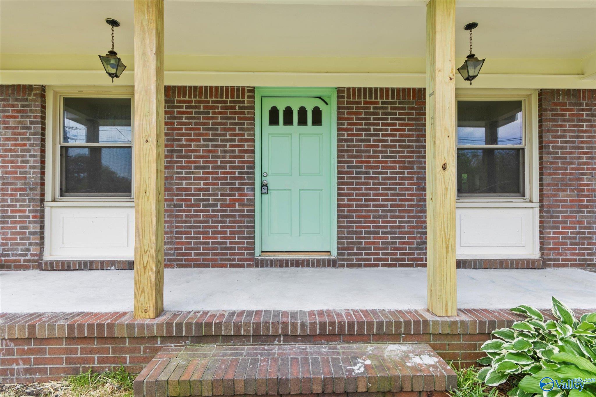 409 Peach Avenue, Albertville, Alabama image 3
