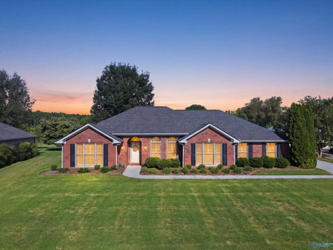 Homes For Sale - 2369 Villaret Drive<br/> Madison County, Huntsville, AL 35803
