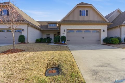 Photo of 705 Sluice Drive SW, Huntsville, AL 35824 (MLS # 21912431)