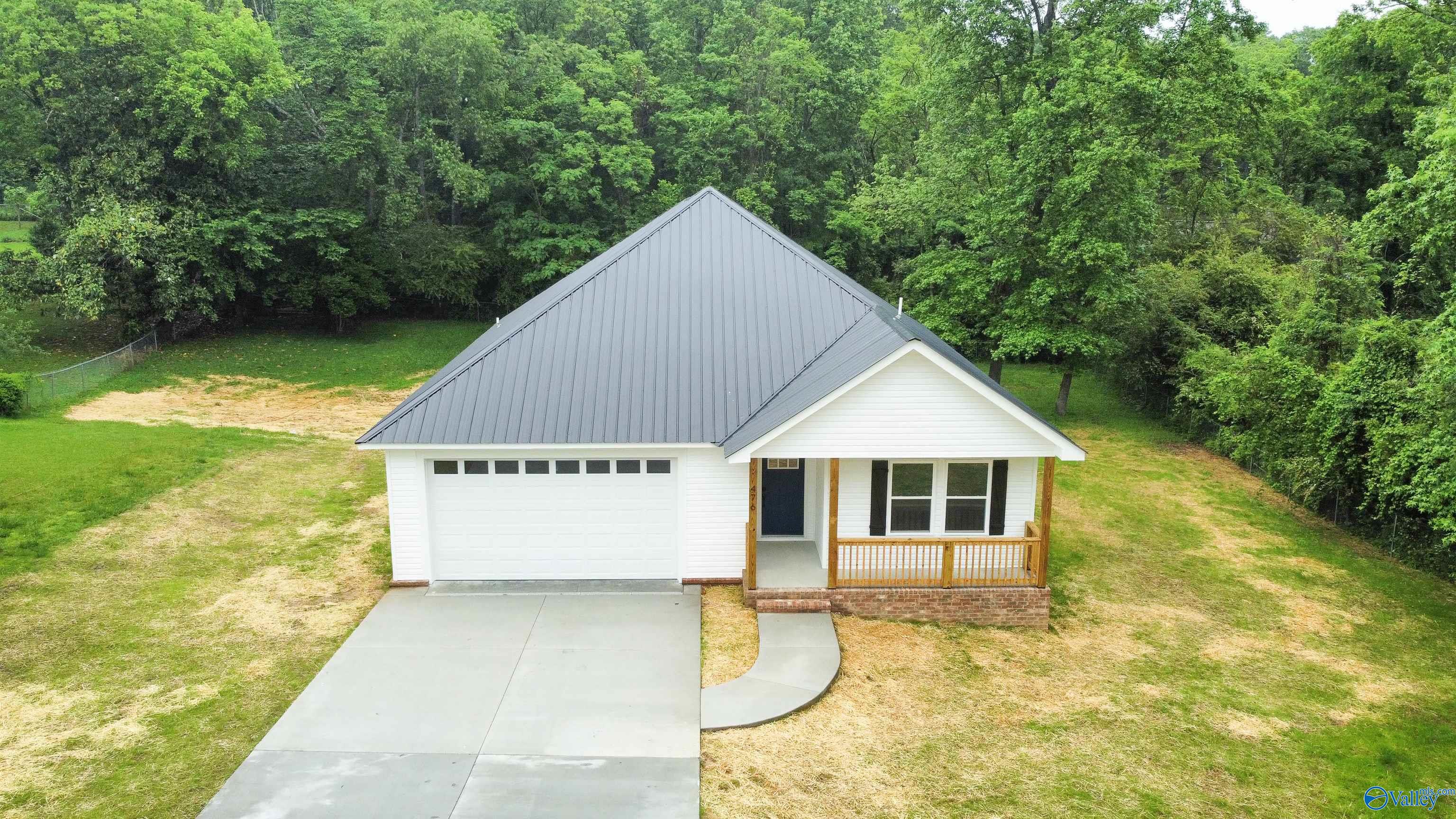 476 NE 2nd Street, Arab, Alabama image 1