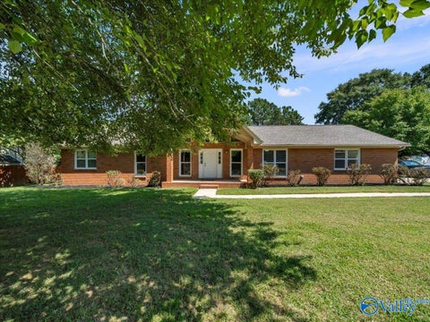 Homes For Sale - 1809 Lindsay Lane S<br/> Limestone County, Athens, AL 35613