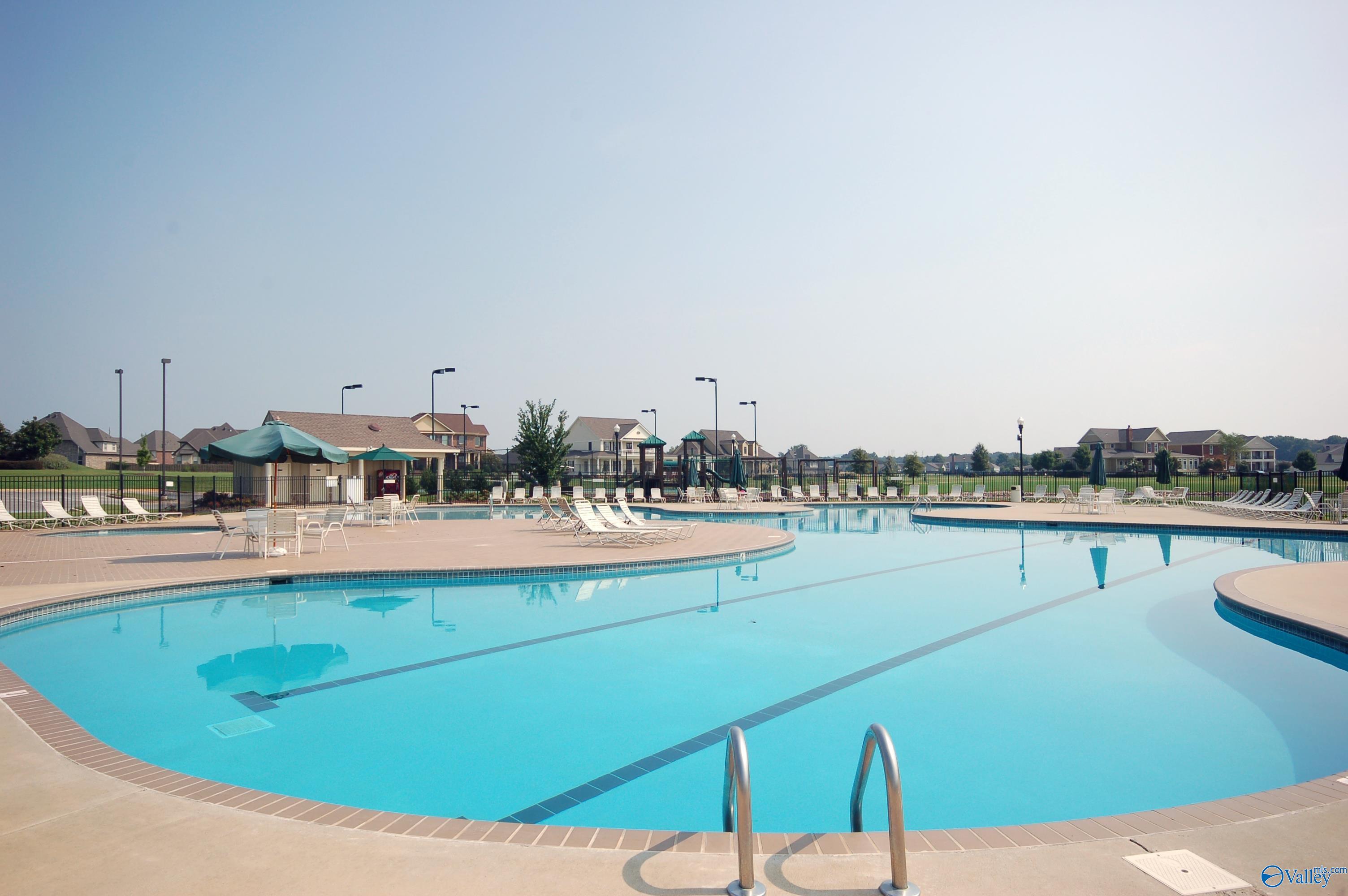 10 Whispering Oaks 21