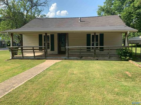 Homes For Rent - 1301 Halsey Avenue<br/> Huntsville, AL 35801