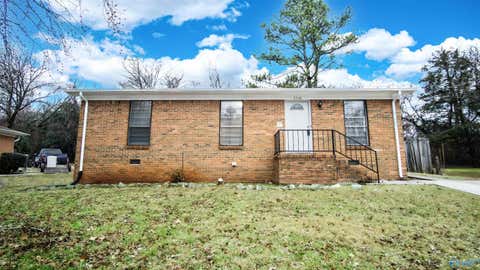 Homes For Rent - 2708 Monticello Drive<br/> Huntsville, AL 35810