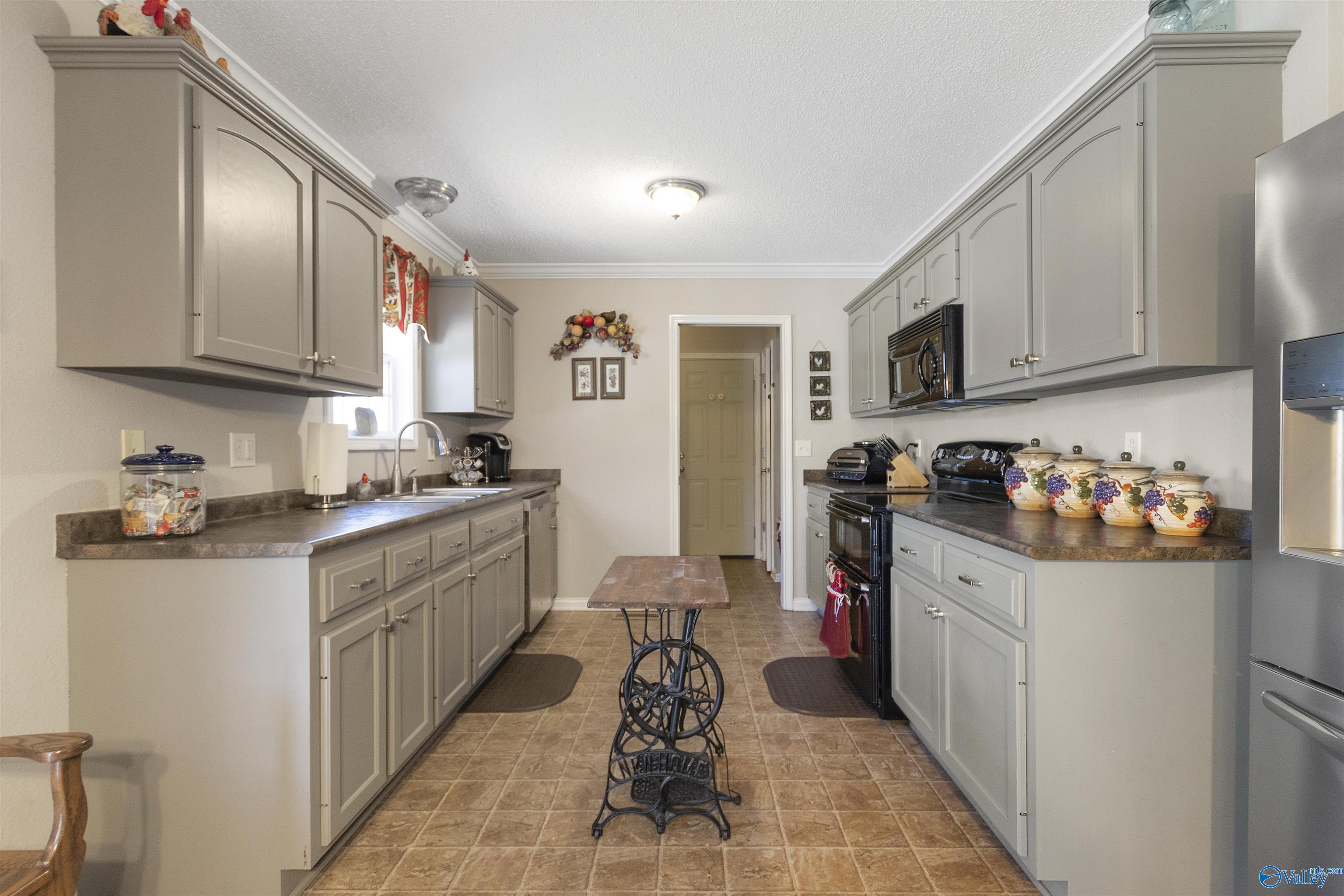 133 Mary Jo Isom Lane, Arab, Alabama image 9