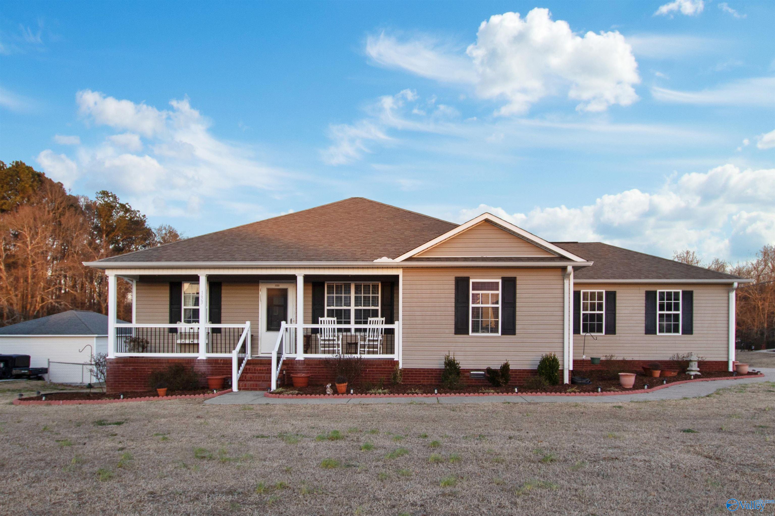 133 Mary Jo Isom Lane, Arab, Alabama image 1