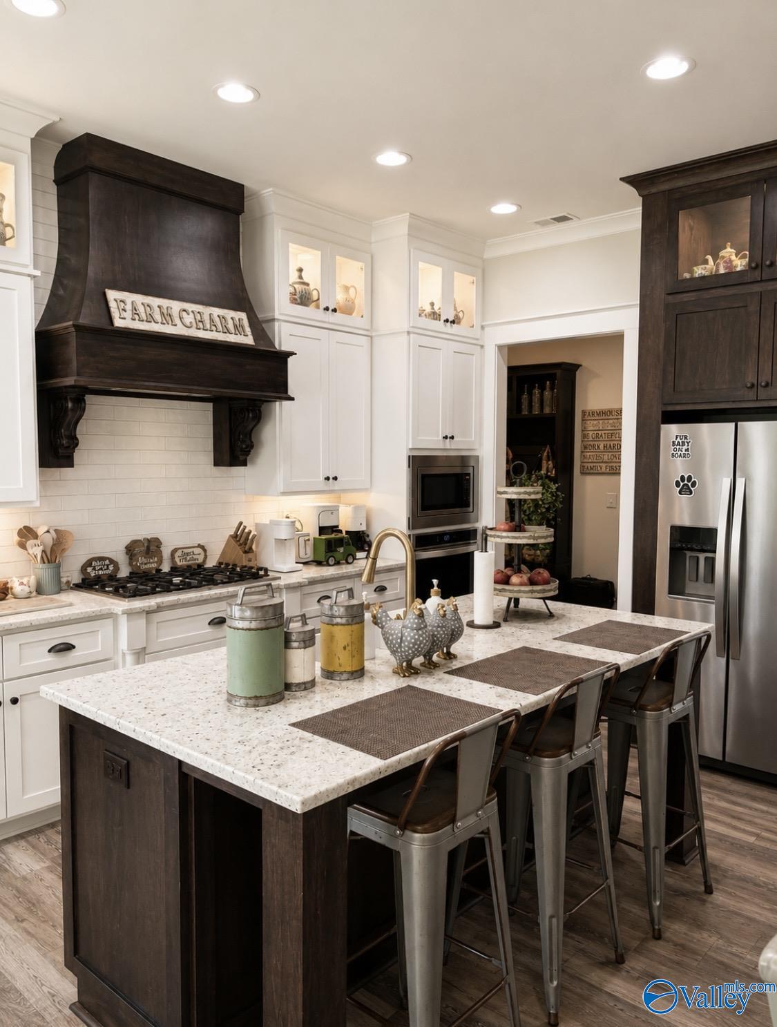 25 Bethel Crest Circle