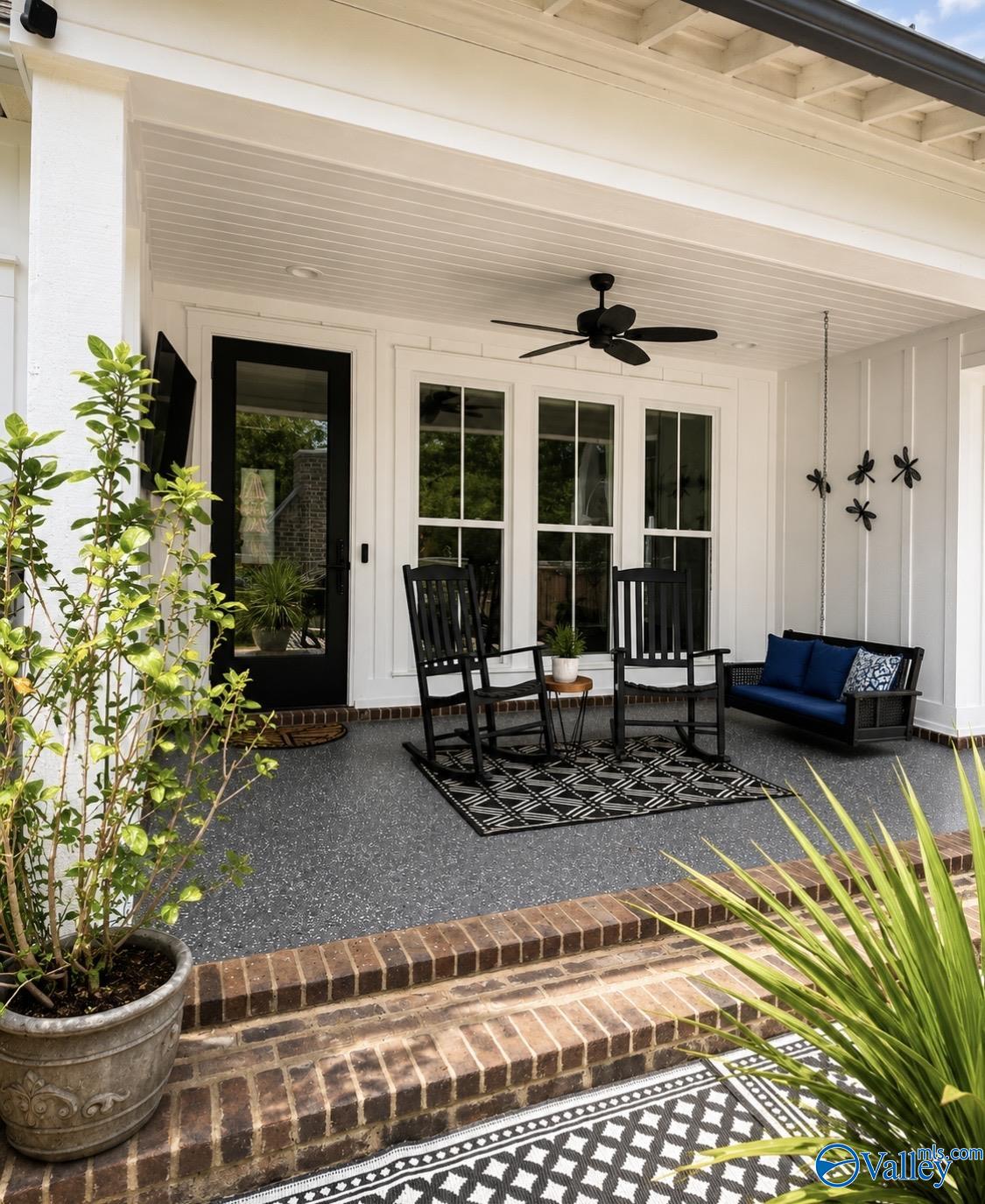 25 Bethel Crest Circle