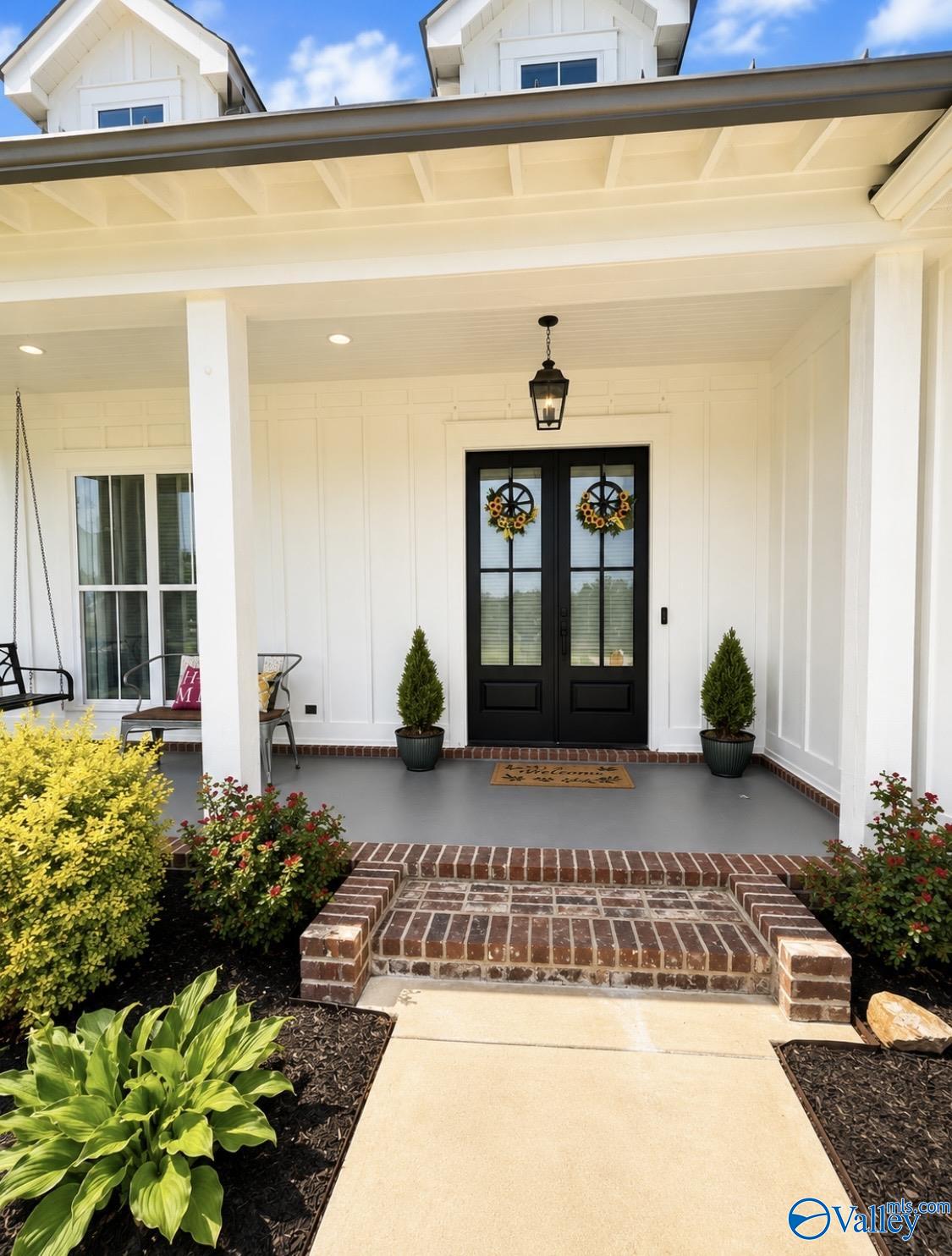 25 Bethel Crest Circle