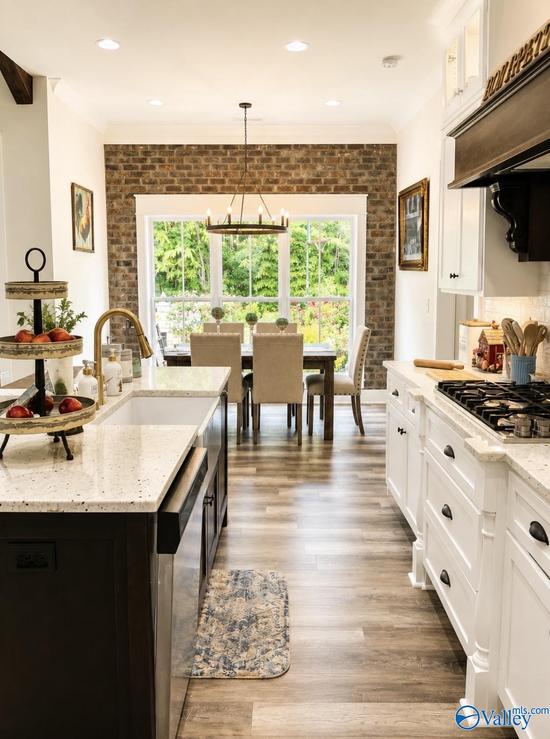 25 Bethel Crest Circle
