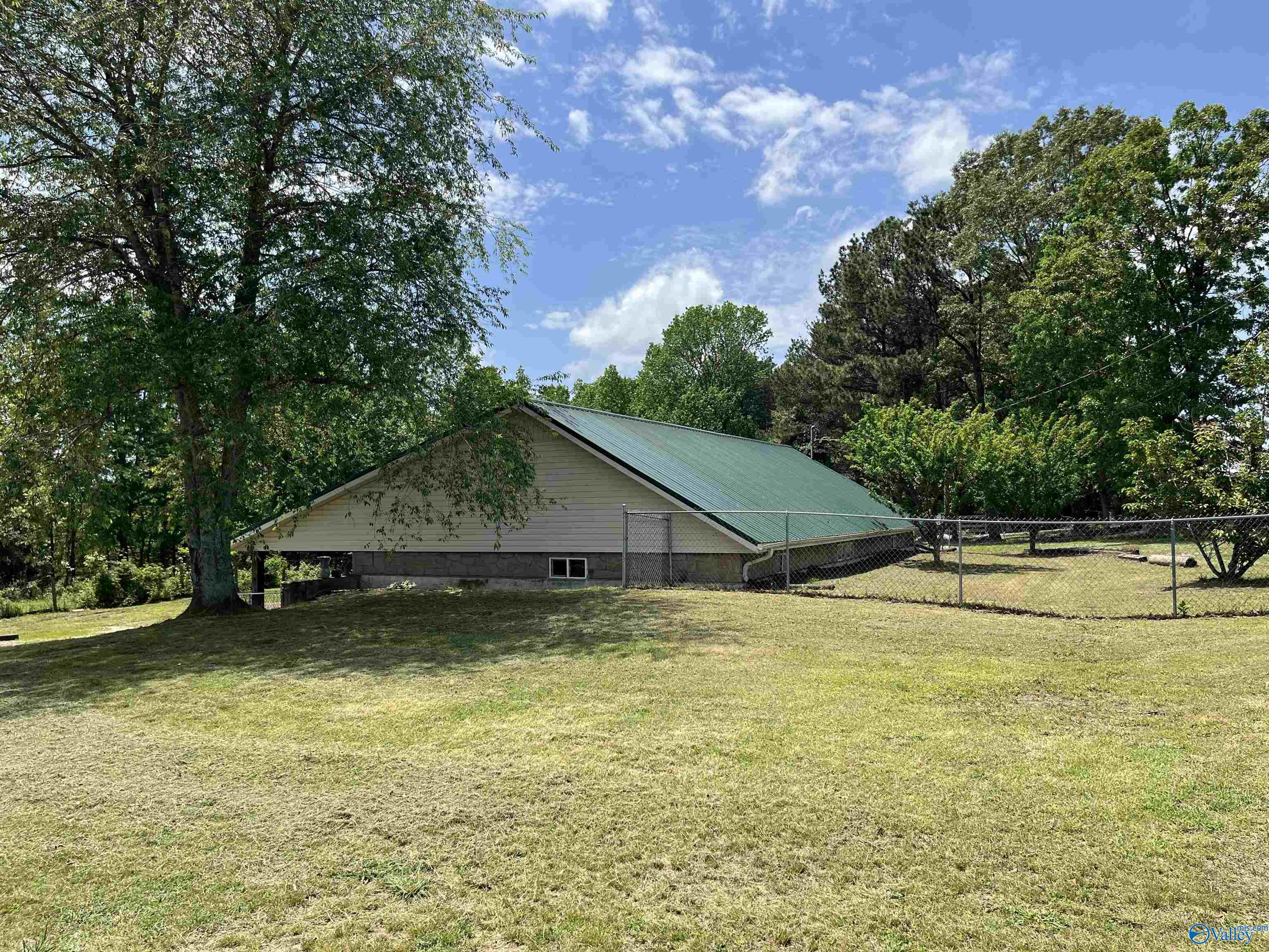 321 County Road 1818, Arab, Alabama image 8