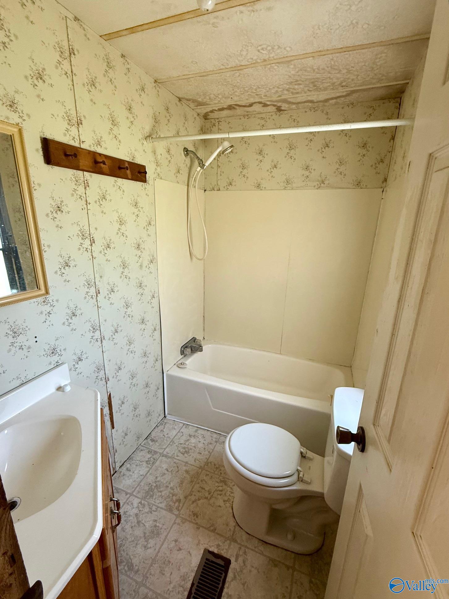 269 Mercury Drive, Joppa, Alabama image 6