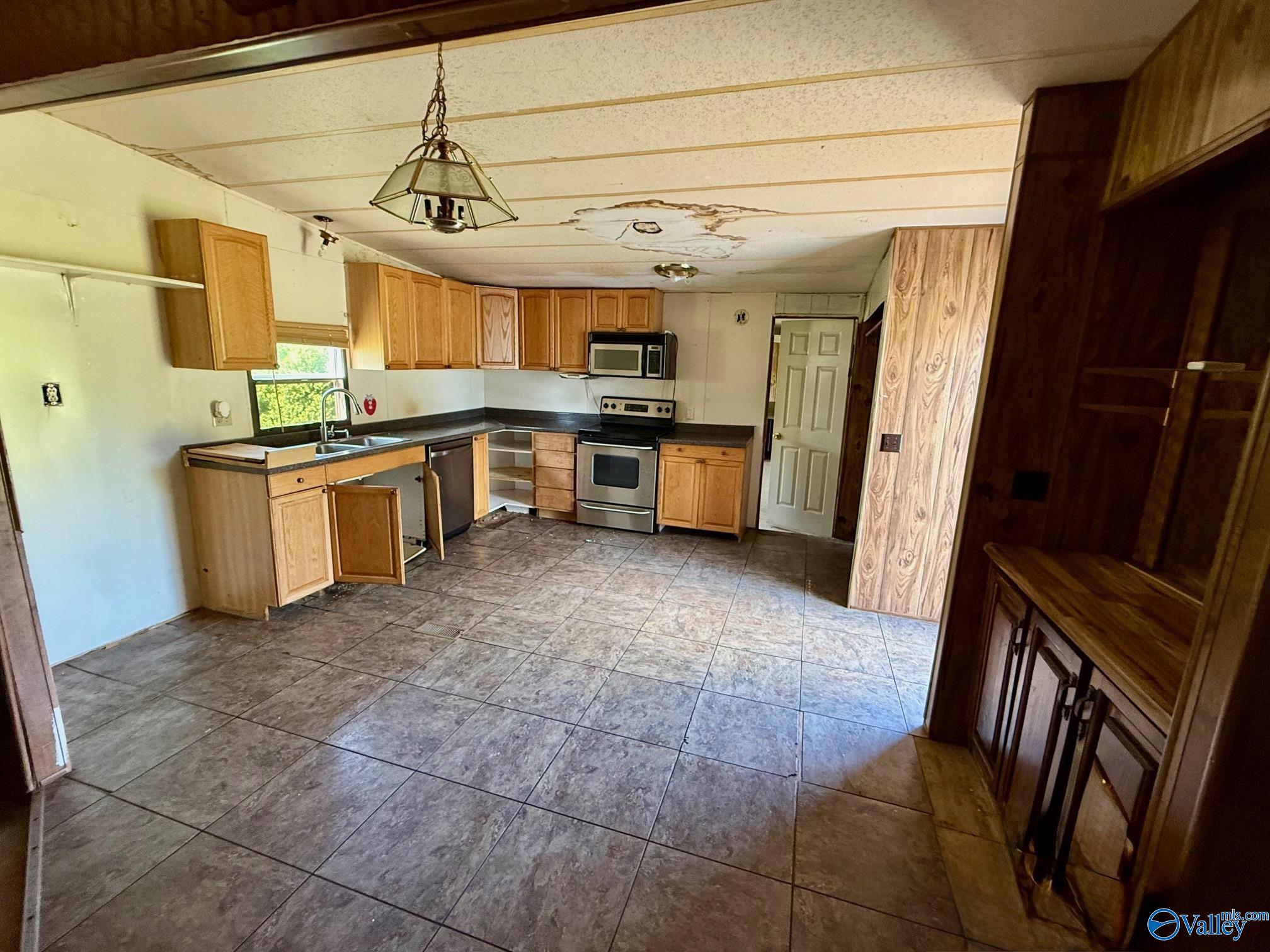 269 Mercury Drive, Joppa, Alabama image 12