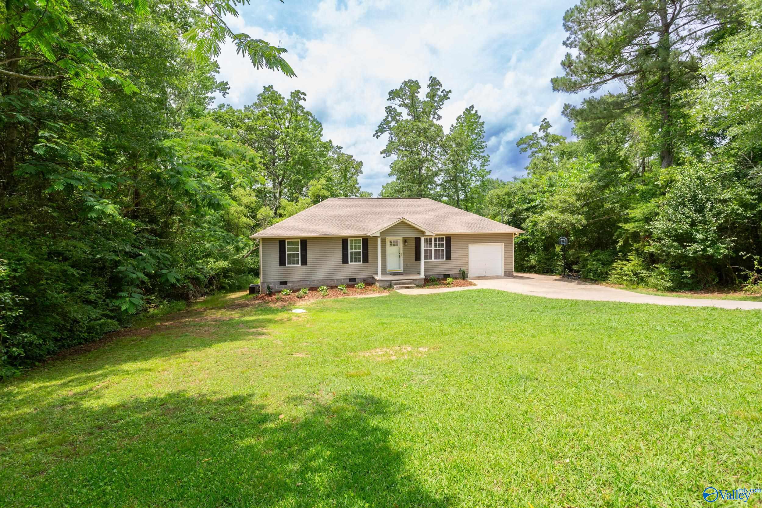 1540 Holiday Drive, Southside, Alabama image 4