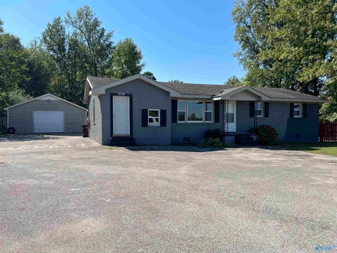 Homes For Rent - 26390 Highway 72<br/> Athens, AL 35613