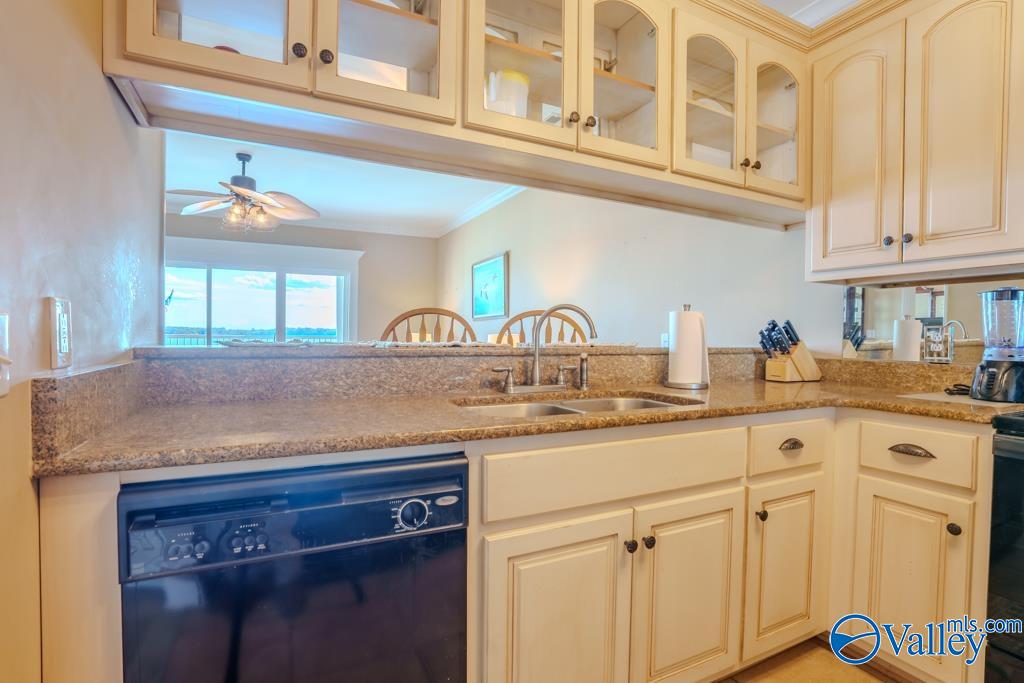 5590 Bay Hill Drive #303, Athens, Alabama image 13