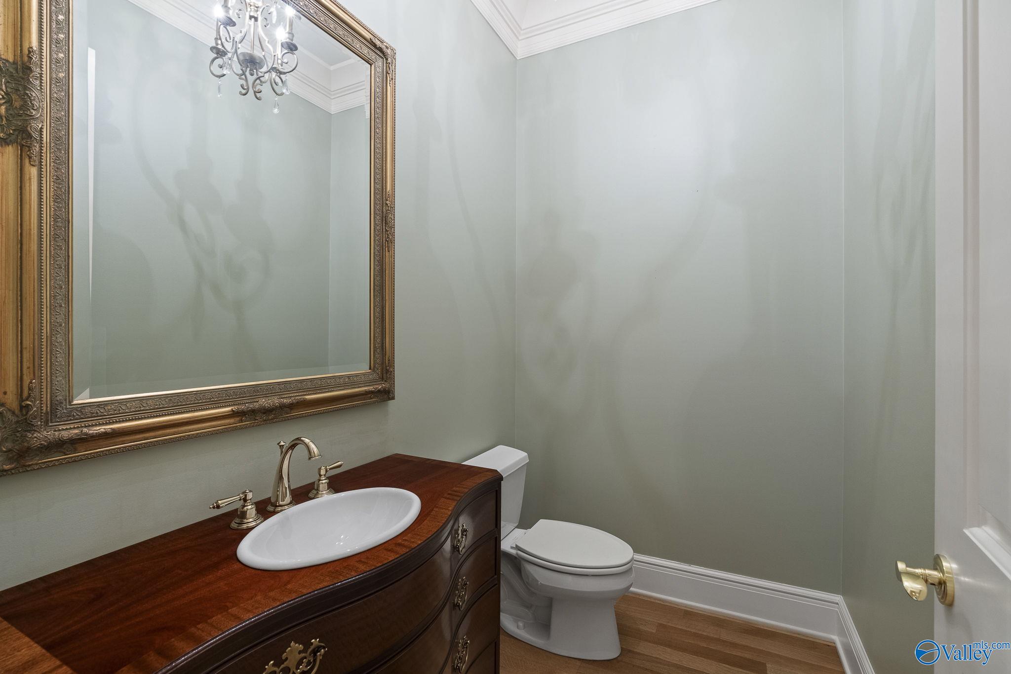 Huntsville, Alabama 35801, United States, 7 Bedrooms Bedrooms, ,6 BathroomsBathrooms,Residential,Active,188524