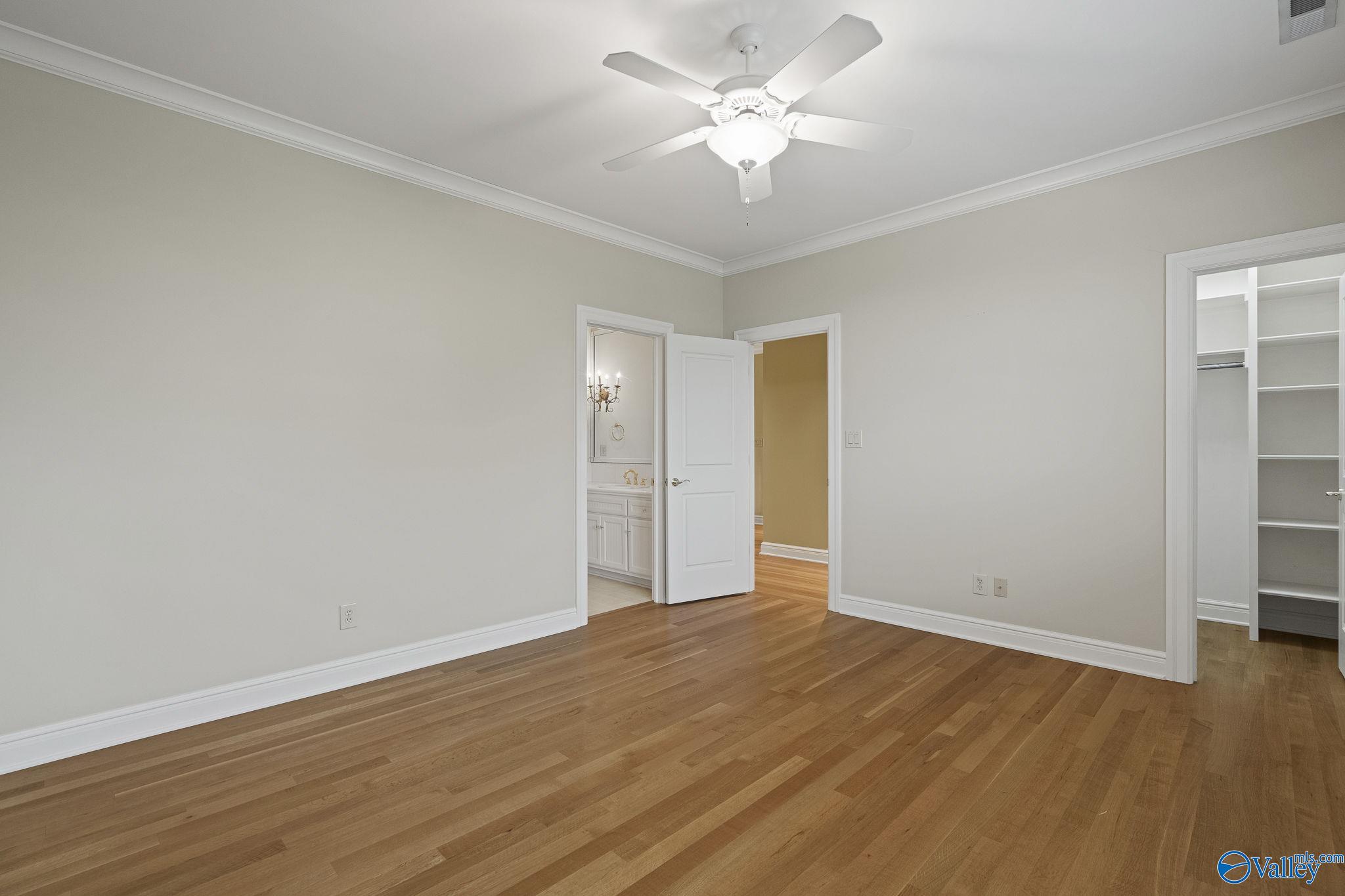 Huntsville, Alabama 35801, United States, 7 Bedrooms Bedrooms, ,6 BathroomsBathrooms,Residential,Active,188524