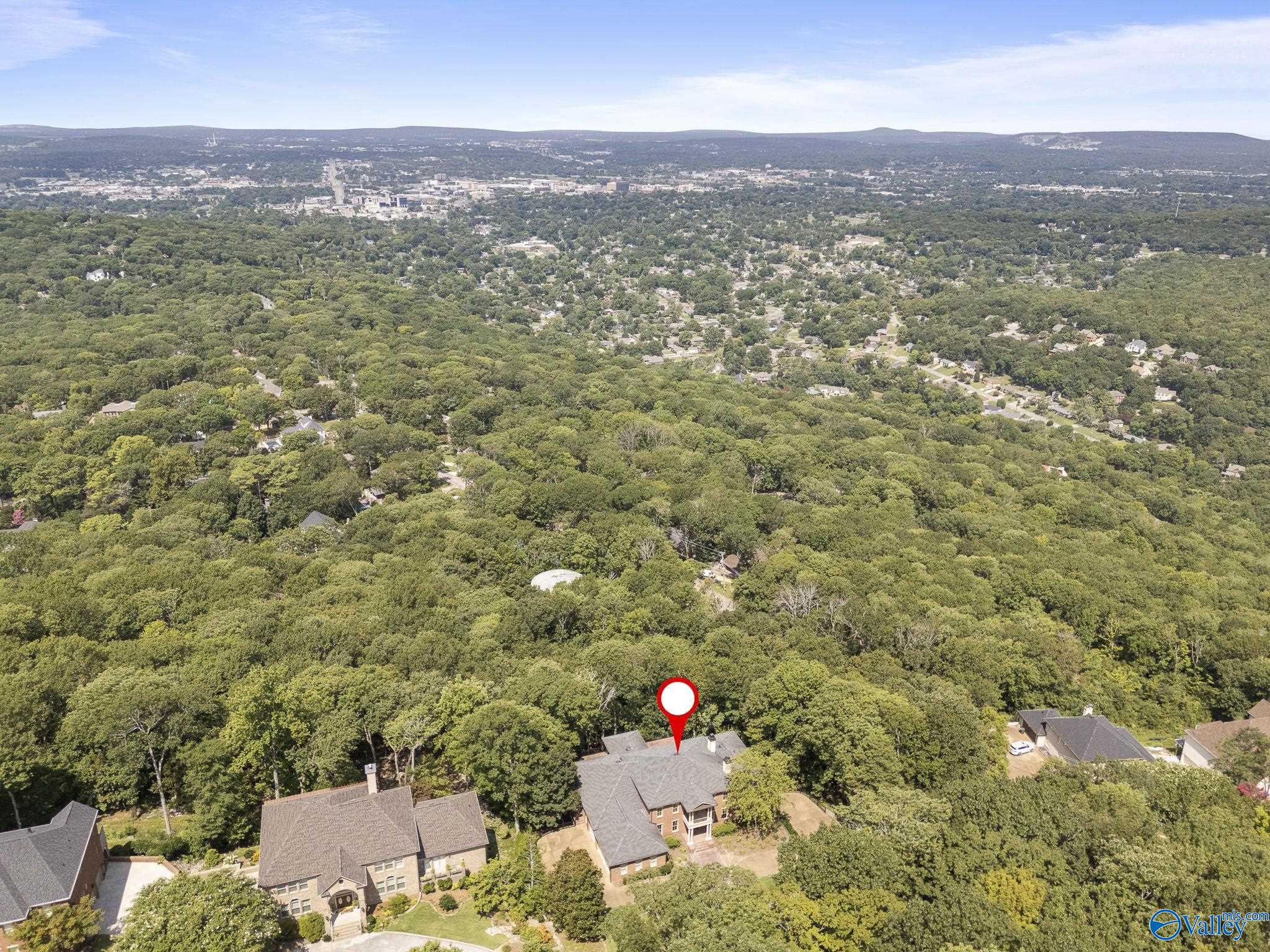 Huntsville, Alabama 35801, United States, 7 Bedrooms Bedrooms, ,6 BathroomsBathrooms,Residential,Active,188524