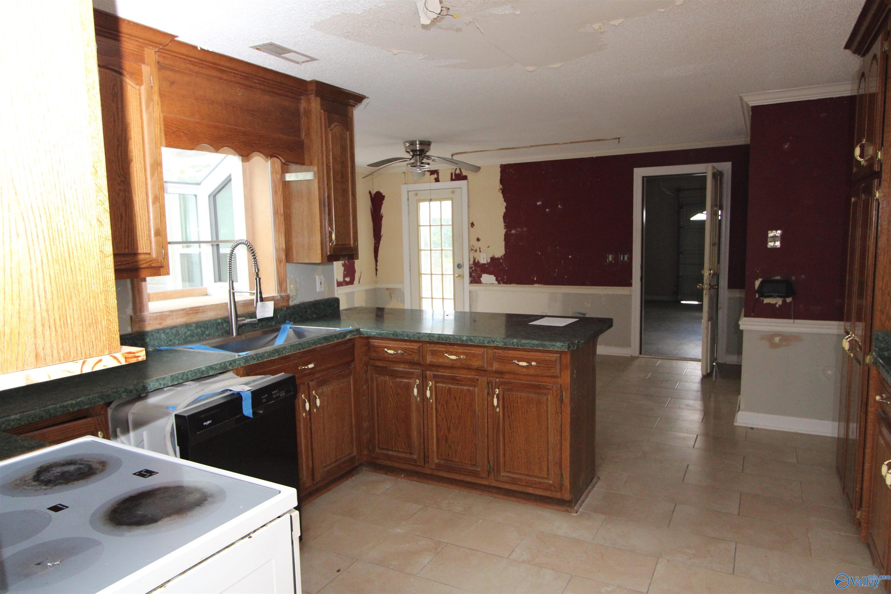 2495 Grimwood Road, Toney, Alabama image 4