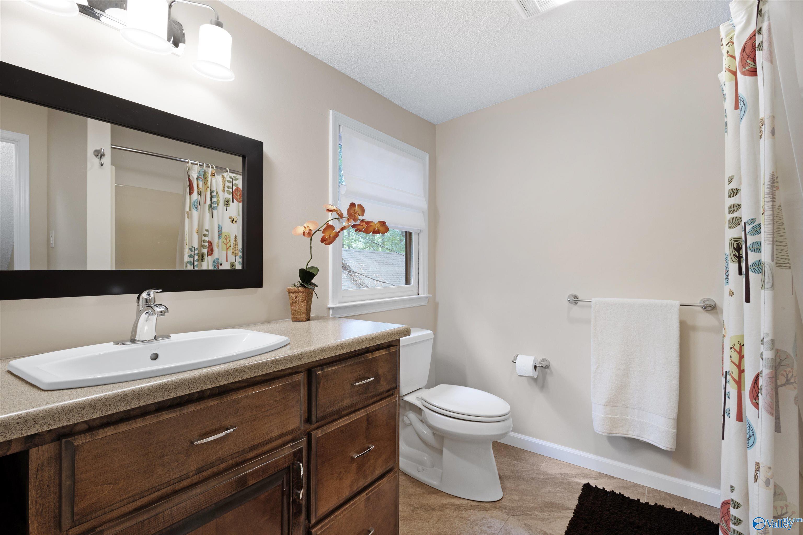 2015 Chapel Hill Road, Decatur, Alabama image 13