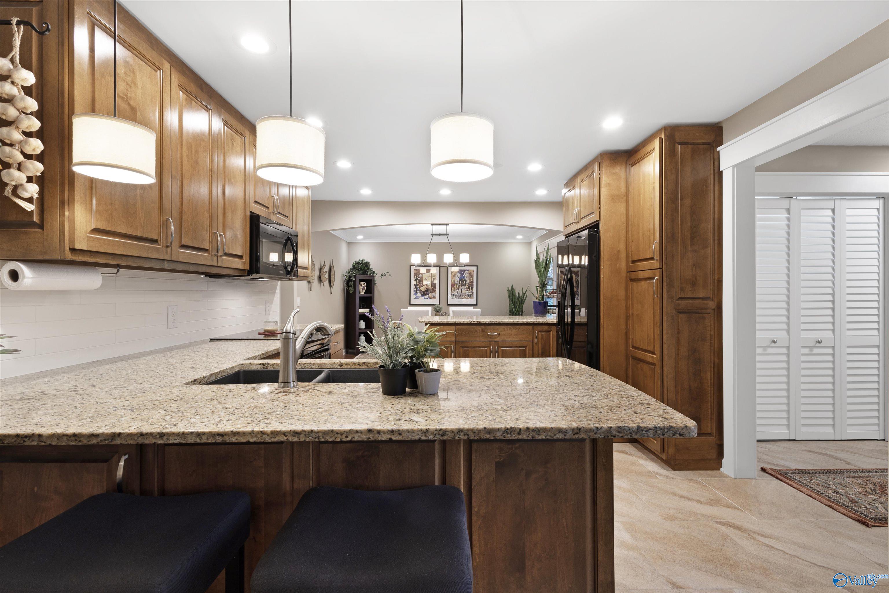 2015 Chapel Hill Road, Decatur, Alabama image 4