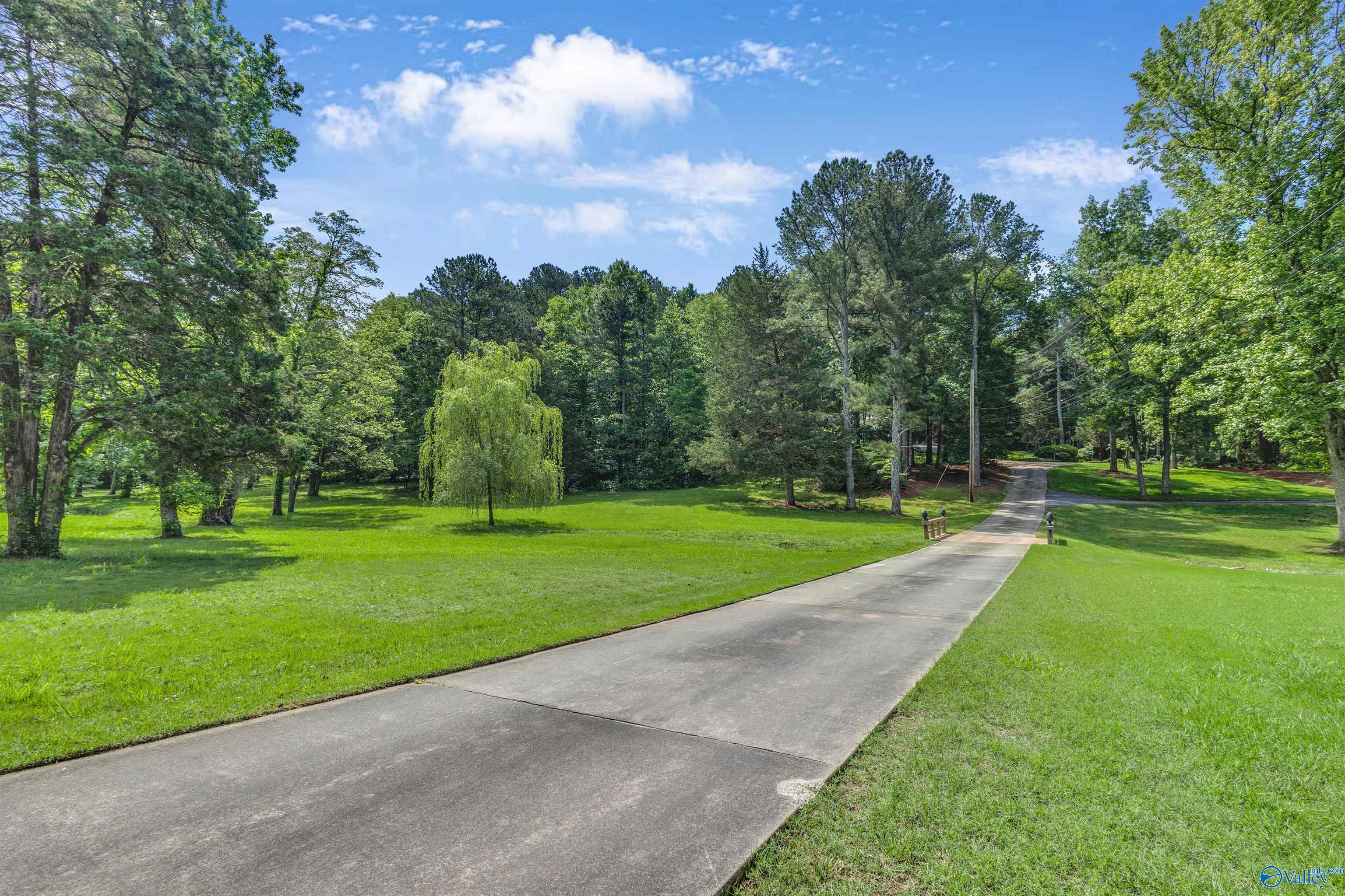 2015 Chapel Hill Road, Decatur, Alabama image 33