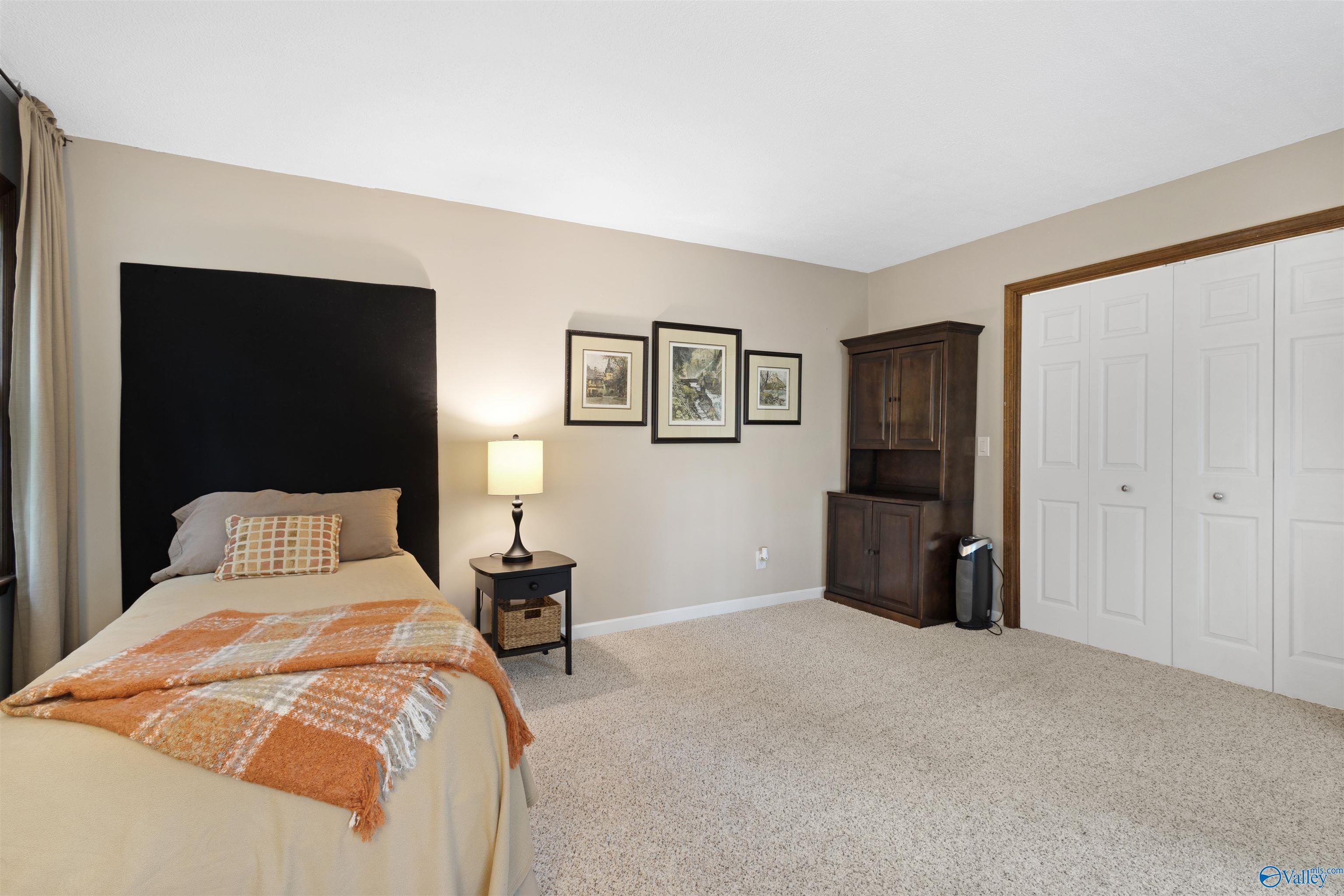 2015 Chapel Hill Road, Decatur, Alabama image 17