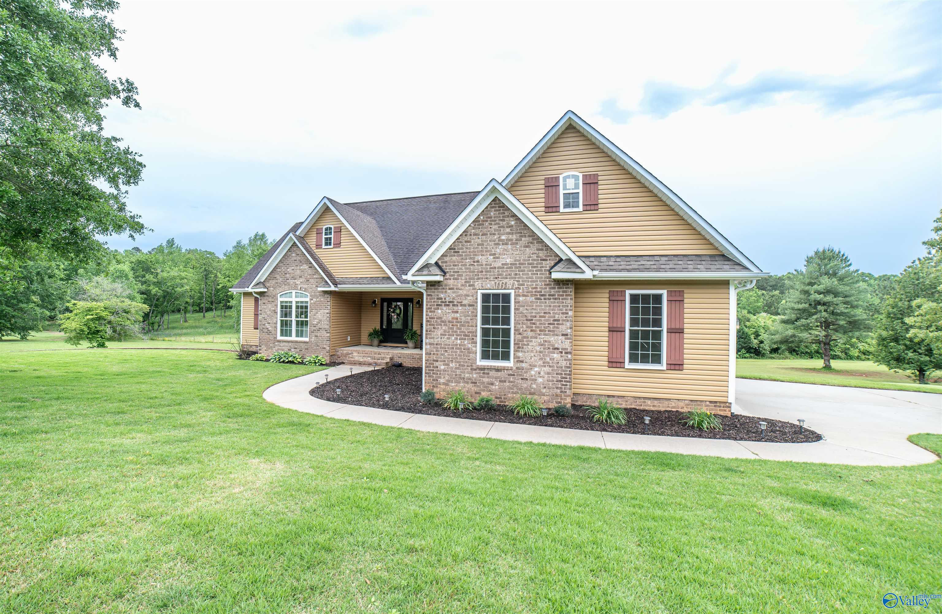 117 Hess Drive, Bridgeport, Alabama image 7